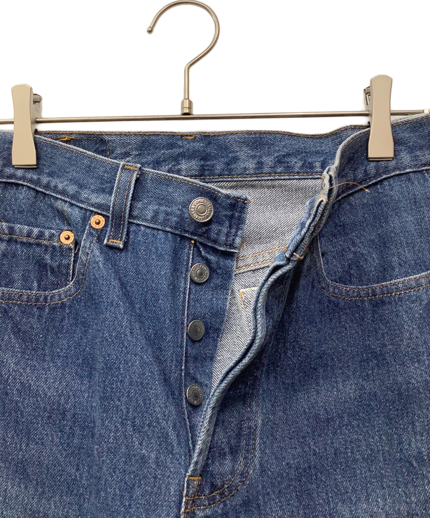 中古・古着通販】LEVI'S (リーバイス) デニムパンツ ブルー サイズ:W28