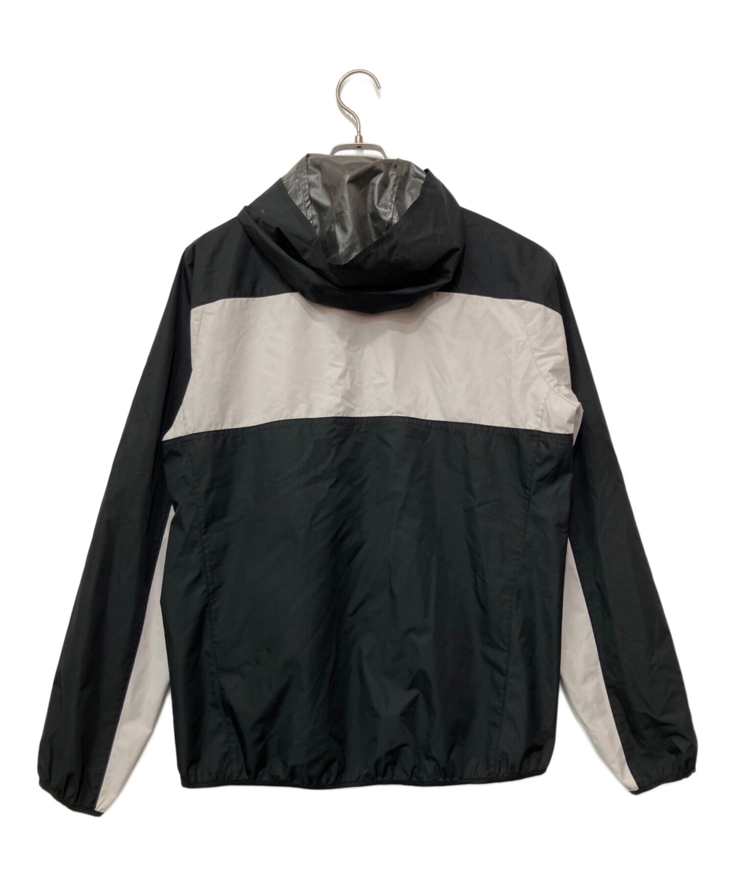 中古・古着通販】COACH (コーチ) マウンテンパーカー グレー 中古・古着通販】COACH (コーチ) マウンテンパーカー グレー