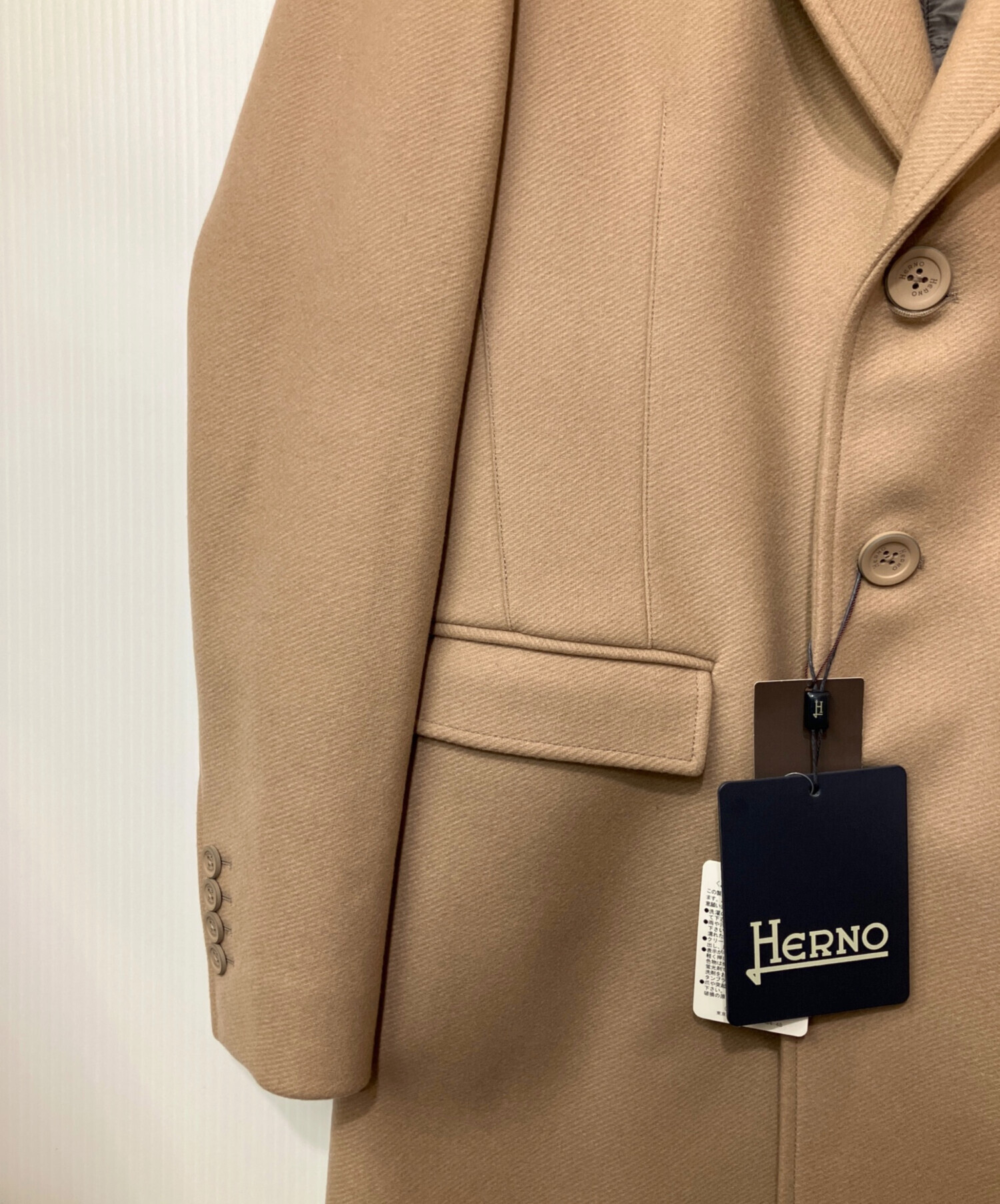 Herno ベージュ チェスターコート　タグ有り Herno ベージュ チェスターコート タグ有り