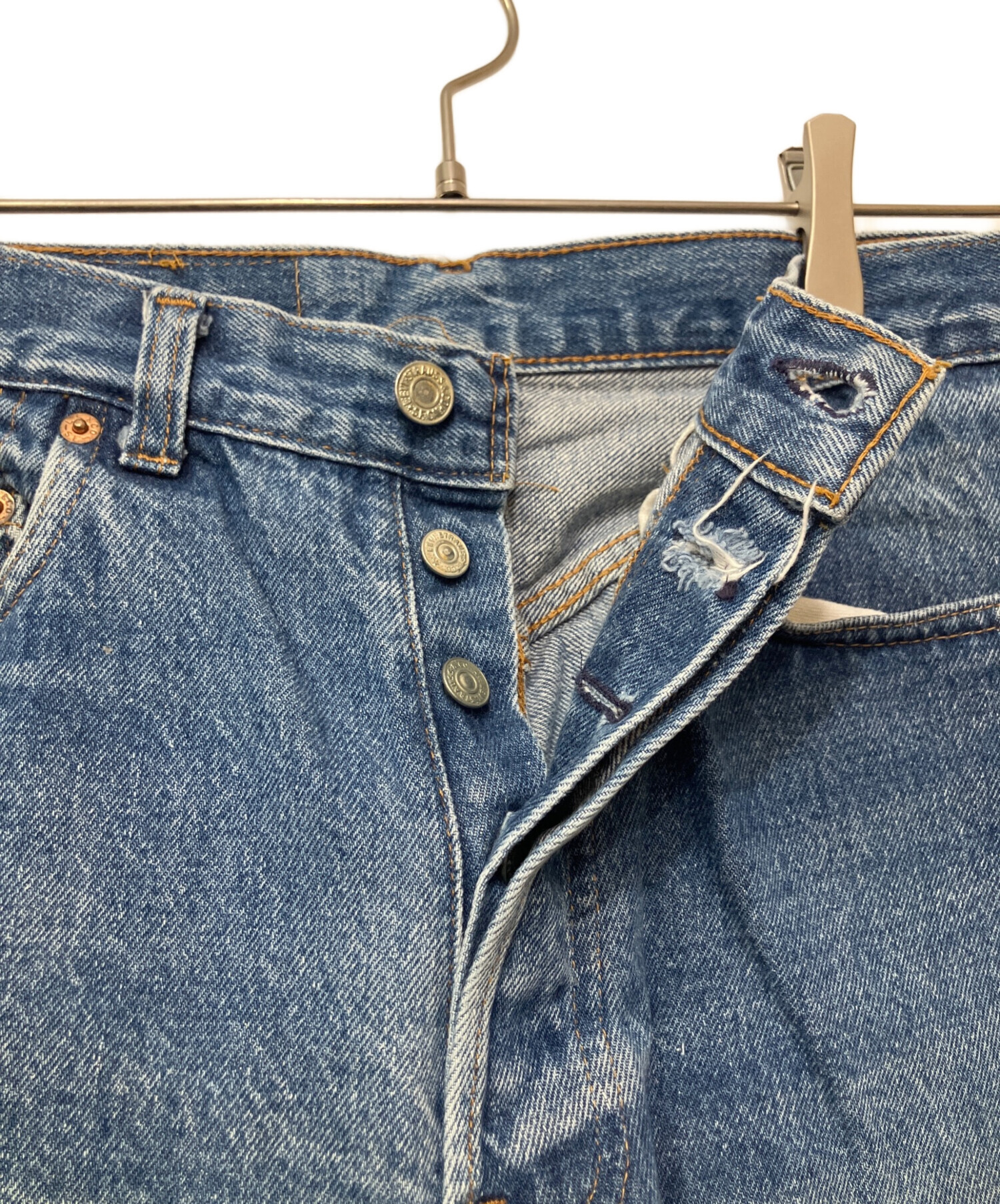 中古・古着通販】LEVI'S (リーバイス) デニムパンツ ブルー サイズ:W31