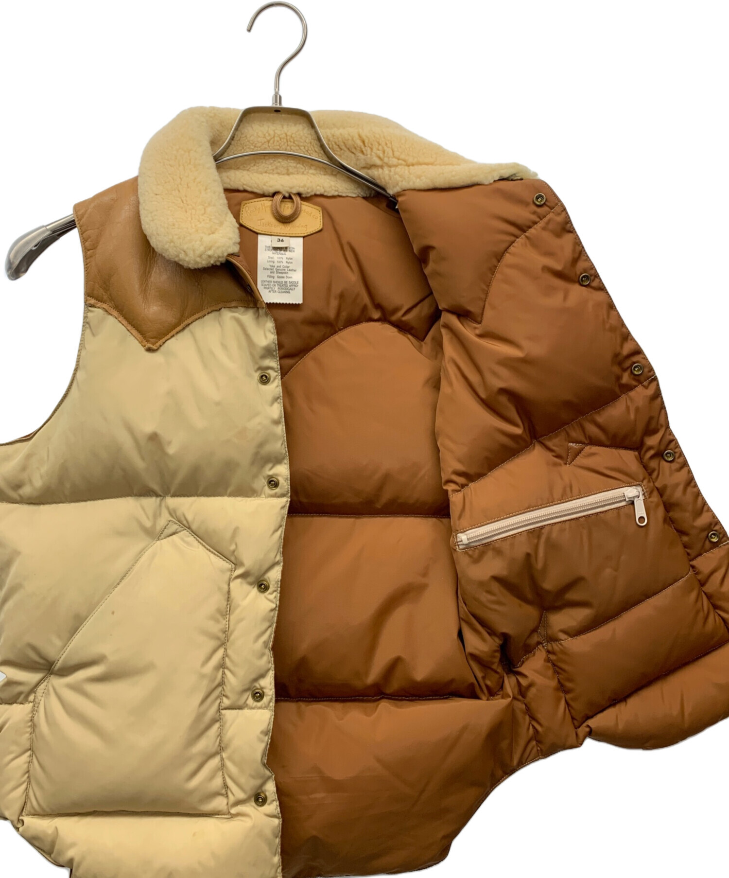 ROCKY MOUNTAIN ダウンベスト 36 ベージュ 中古・古着通販】RockyMountainFeatherBed (ロッキーマウンテン