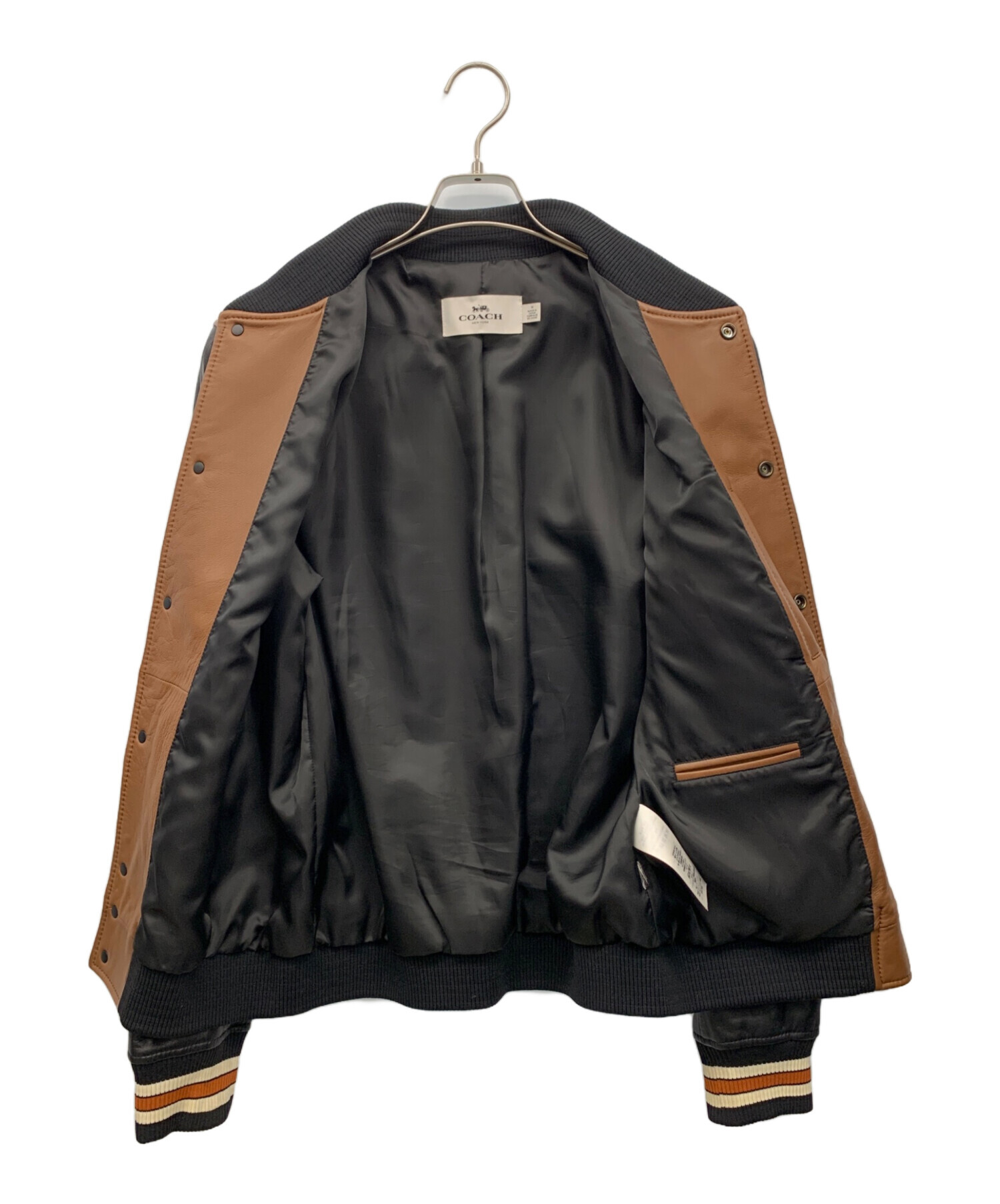 中古・古着通販】COACH (コーチ) スタジャン ブラック×ブラウン サイズ