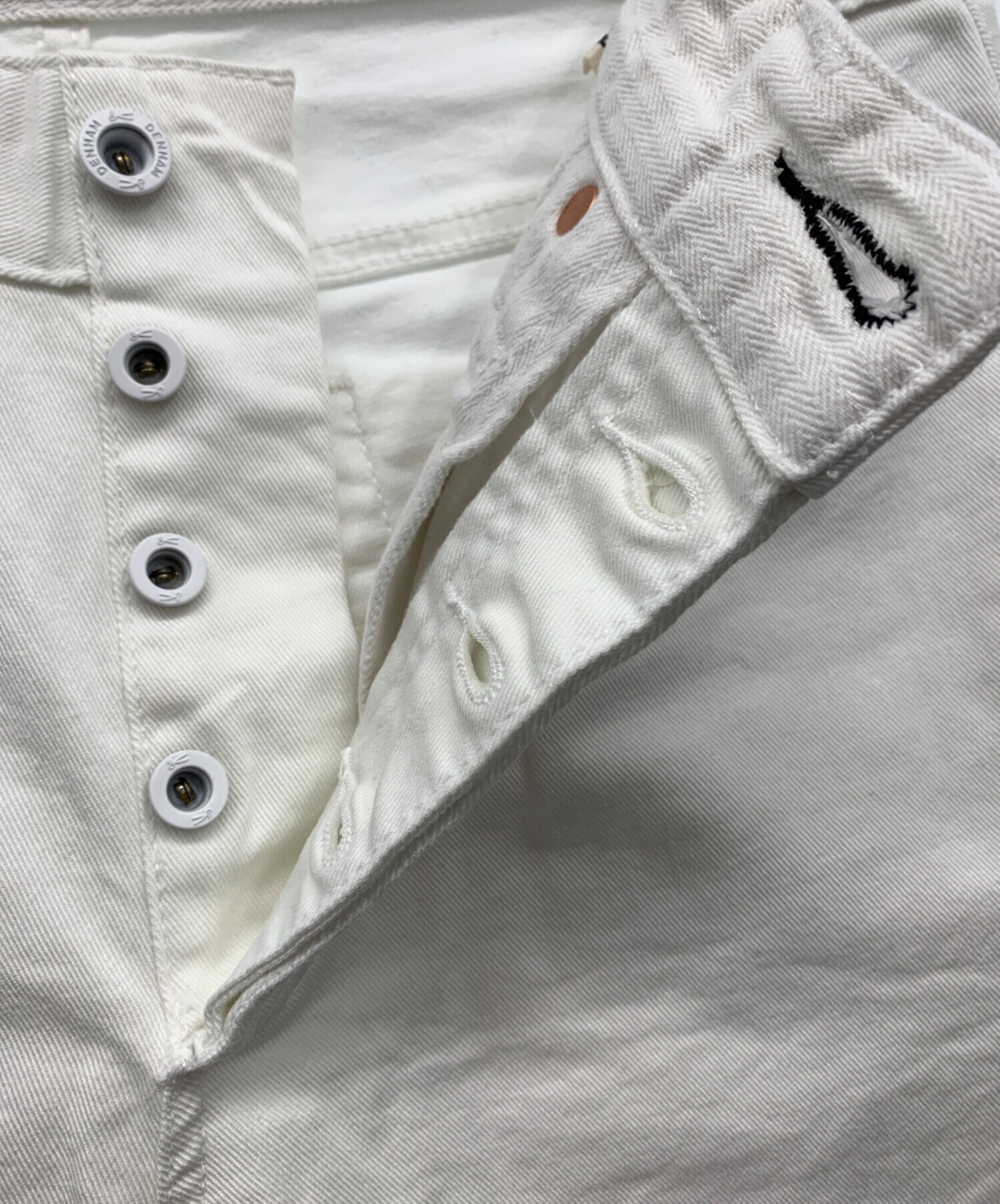 中古・古着通販】Denham (デンハム) ホワイトデニムパンツ ホワイト