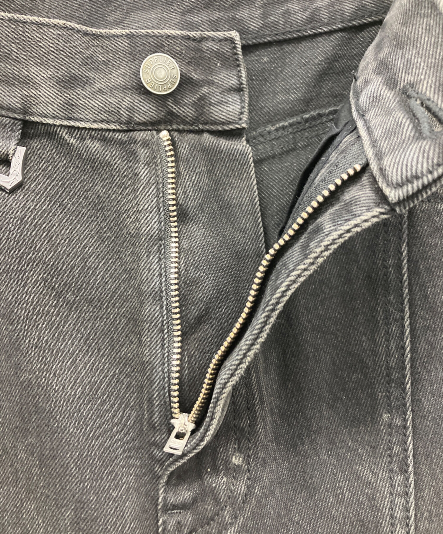 中古・古着通販】SUPPLIER (サプライヤー) Cross Leather Patch Baggy