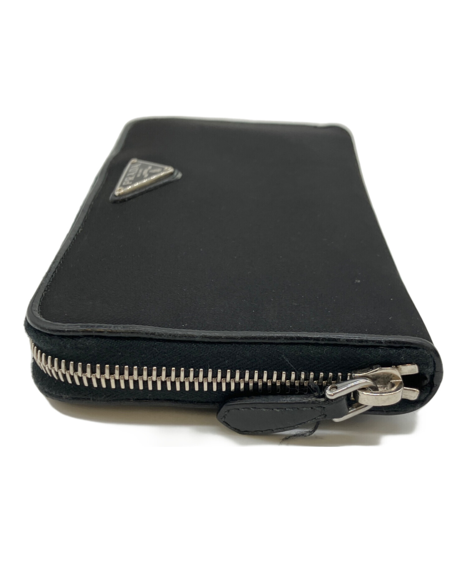 PRADA ブラックレザー 長財布(中古品) PRADA ブラックレザー 長財布