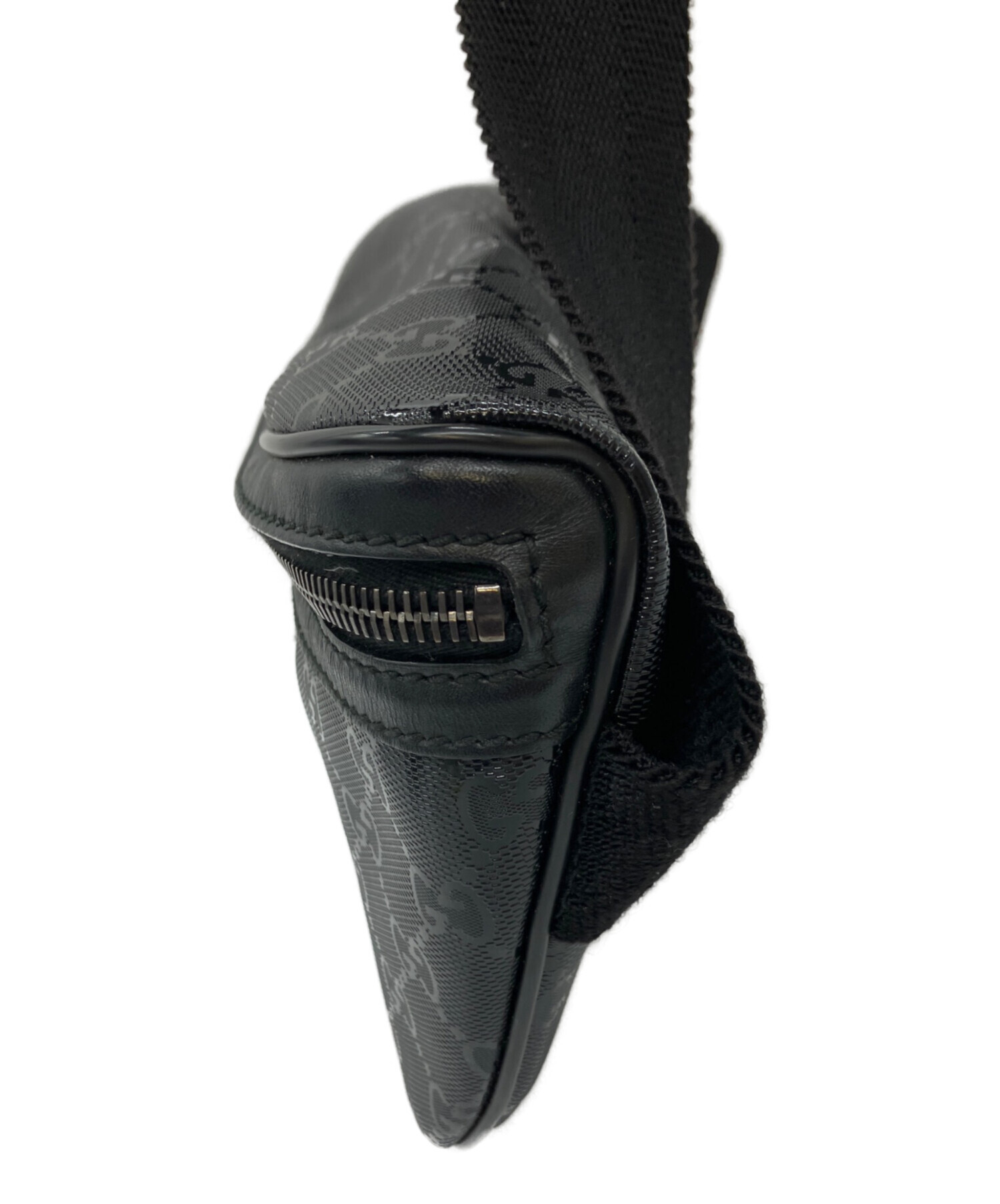 中古・古着通販】GUCCI (グッチ) GGインプリメ ベルトバッグ ブラック