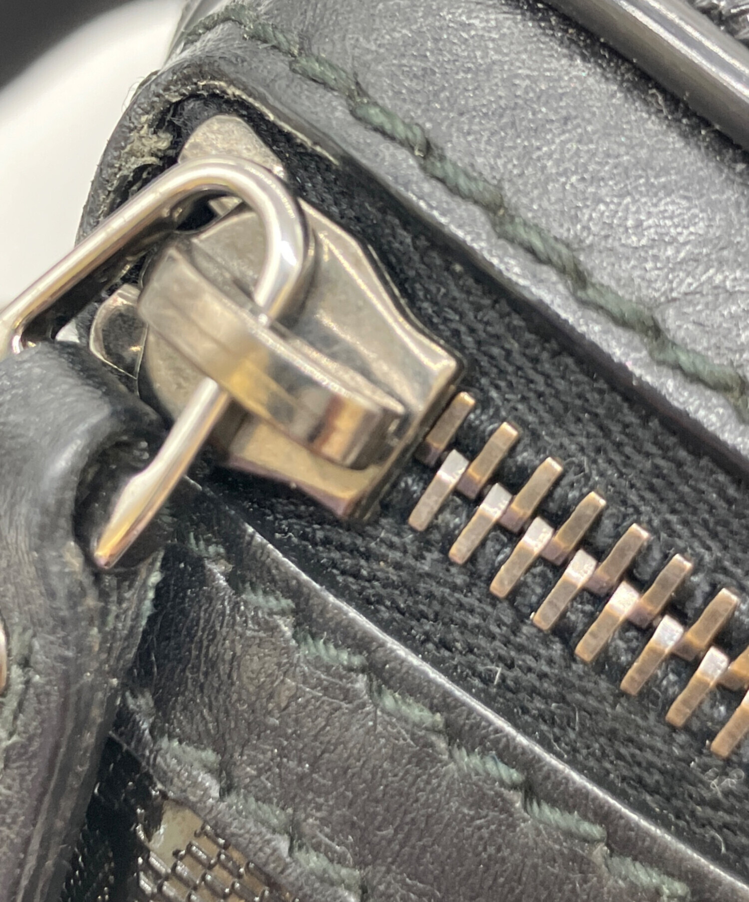 中古・古着通販】GUCCI (グッチ) GGインプリメ ベルトバッグ ブラック