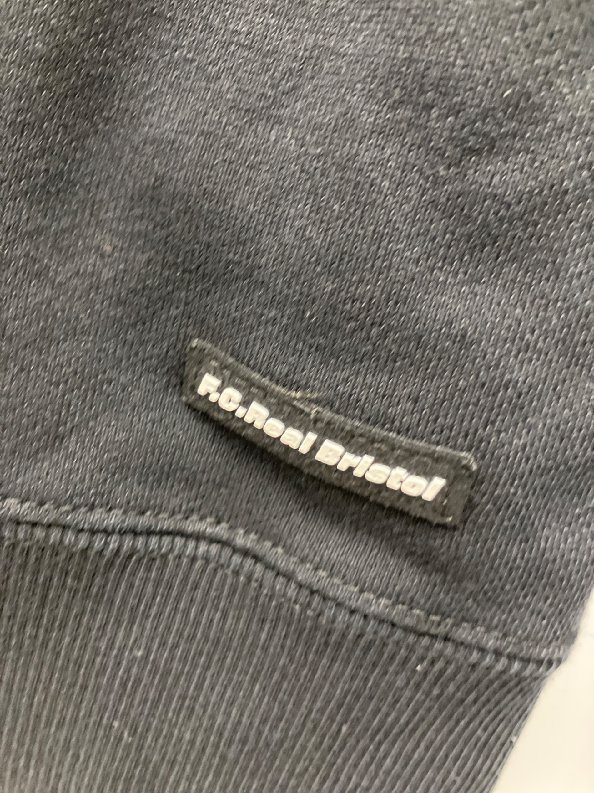 中古・古着通販】F.C.R.B. (エフシーレアルブリストル) AUTHENTIC LOGO 