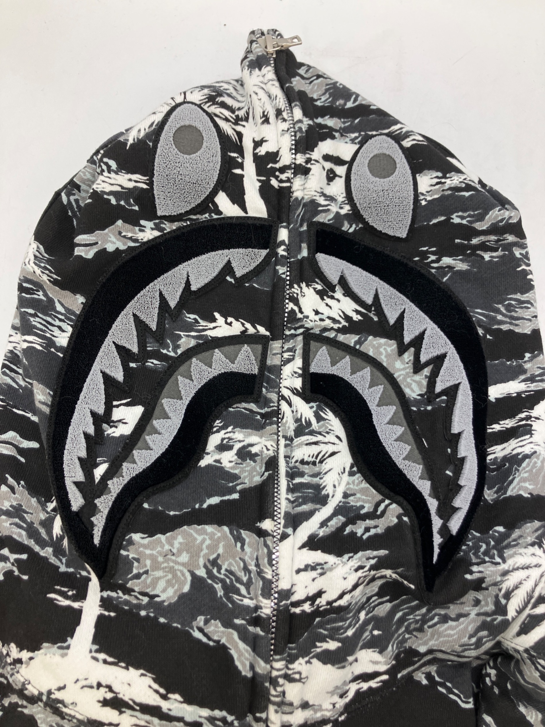 A Bathing Ape パーカー 【確実正規品】 中古・古着通販】A BATHING APE (アベイシングエイプ) BAPE Palm Tree