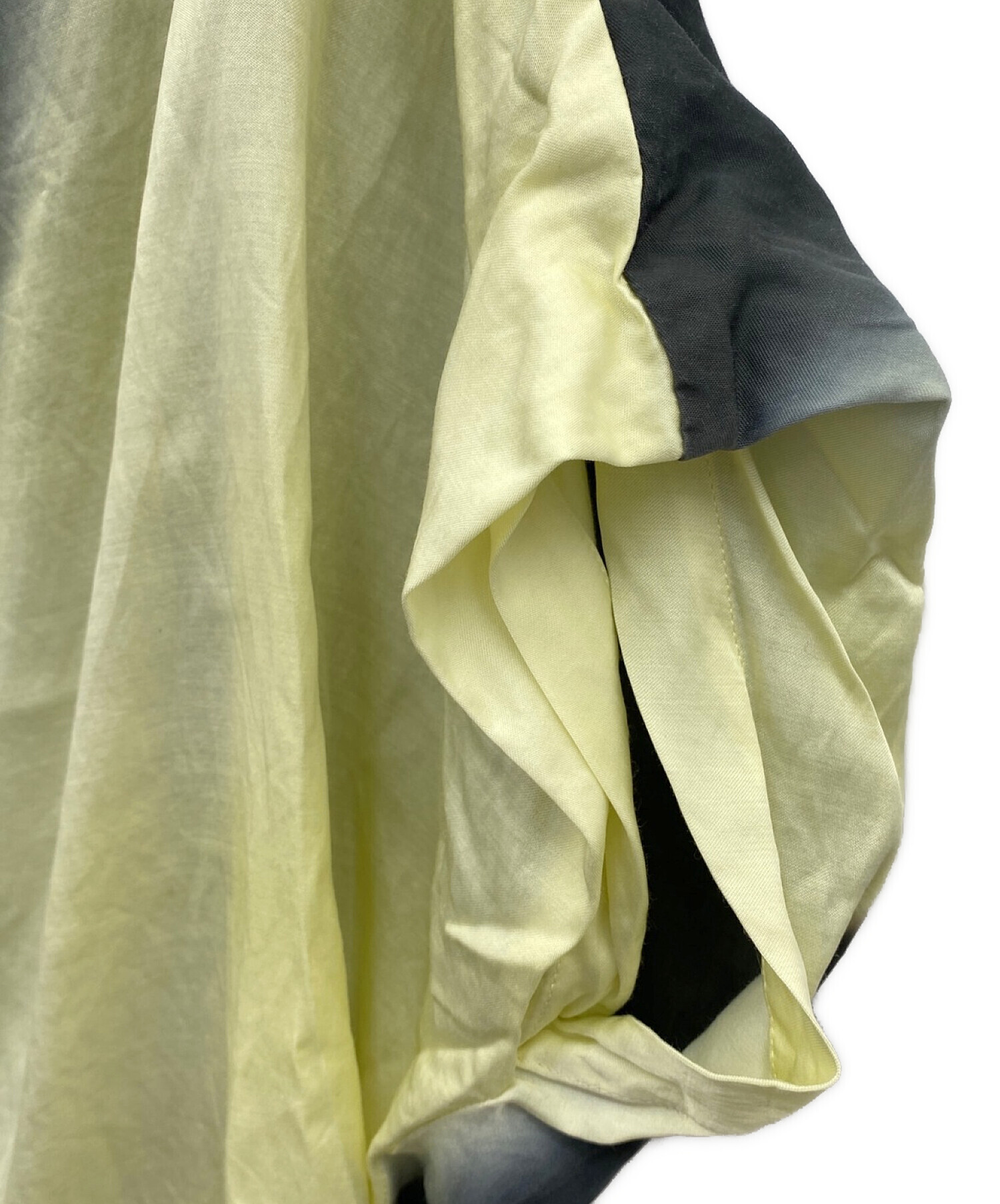 中古・古着通販】ISSEY MIYAKE (イッセイミヤケ) ブラウス グリーン