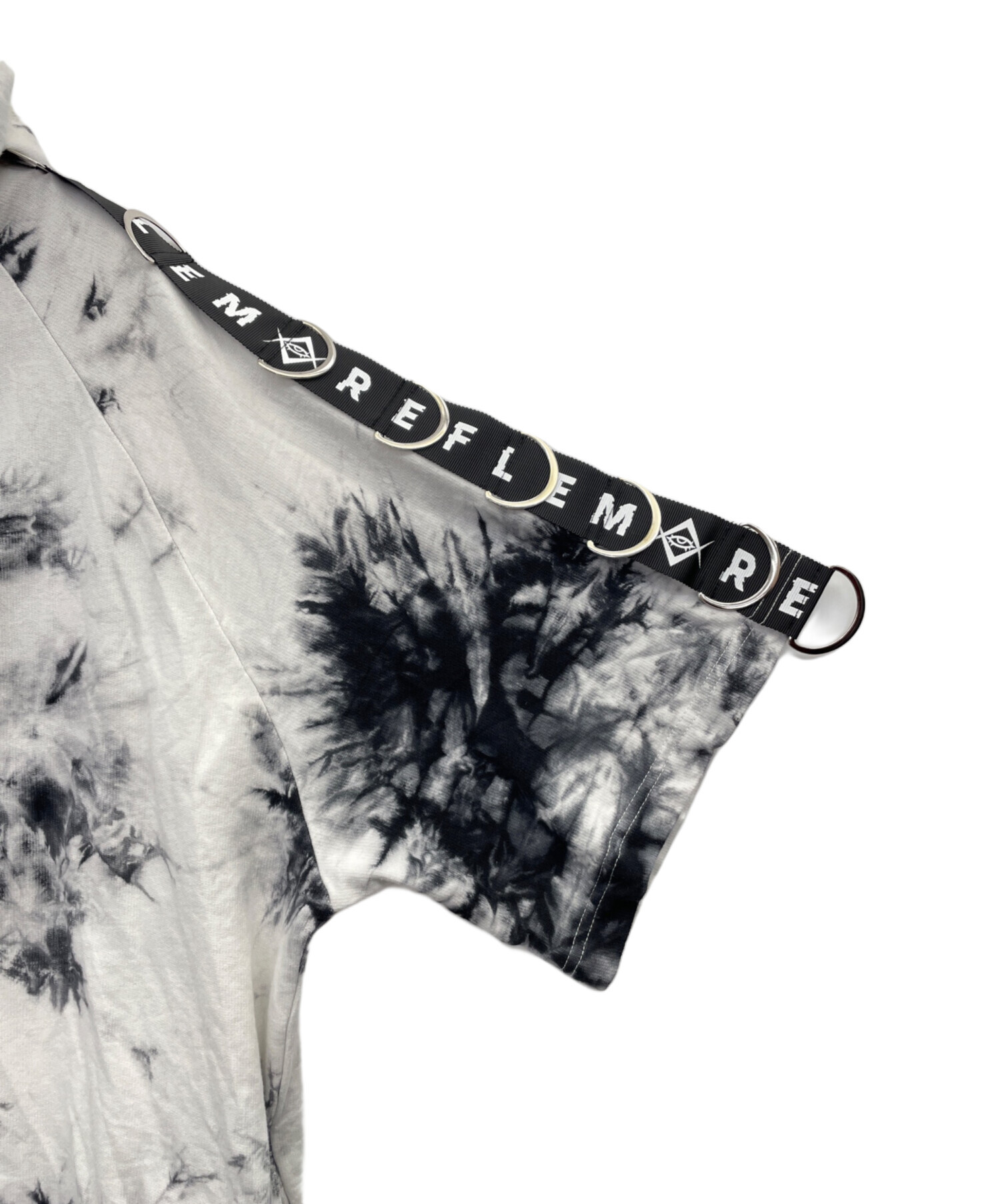 中古・古着通販】REFLEM (レフレム) Dリングロゴテープ半袖ZIPパーカー