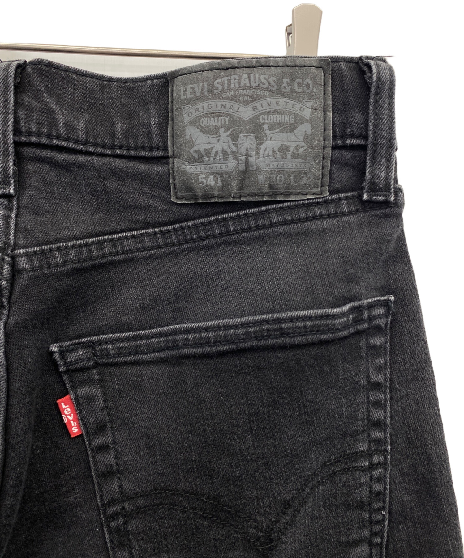 中古・古着通販】LEVI'S (リーバイス) 541 デニムパンツ ブラック