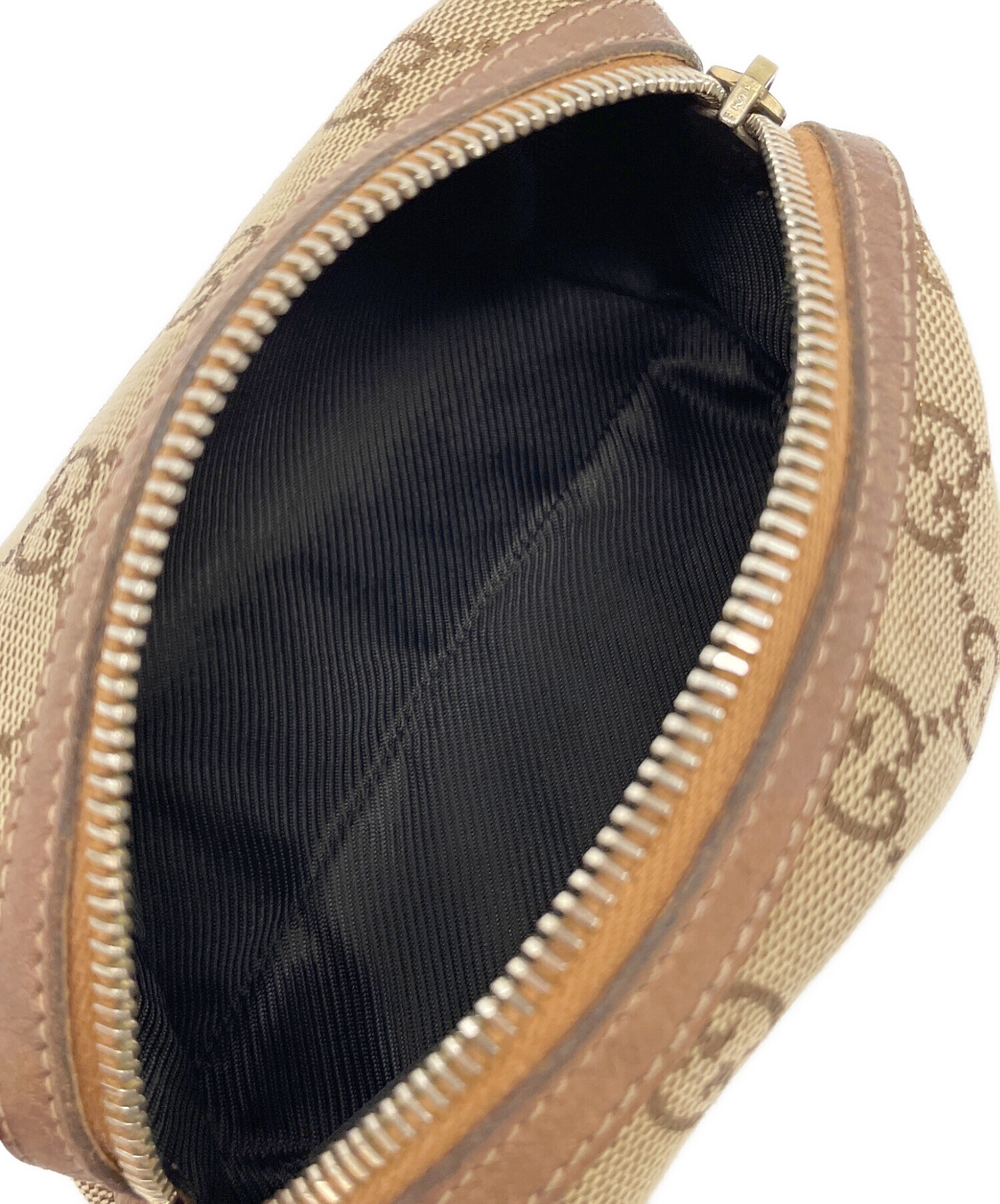 GUCCI ロゴ入り ベージュ ウェッジソールGG柄 キャンバス地　　24cm 中古・古着通販】GUCCI (グッチ) GGキャンバス ベージュ｜ブランド
