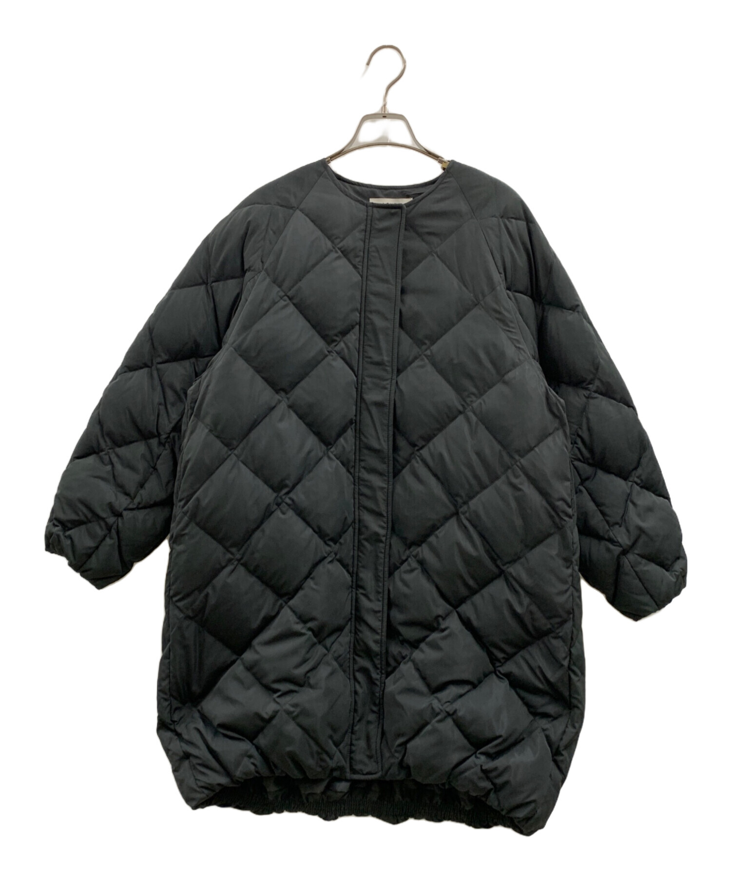 クリーニング済み美品アーバンリサーチ　ACUTA キルティングダウン　チャコール アーバンリサーチ コクーンキルティングダウン オンライン