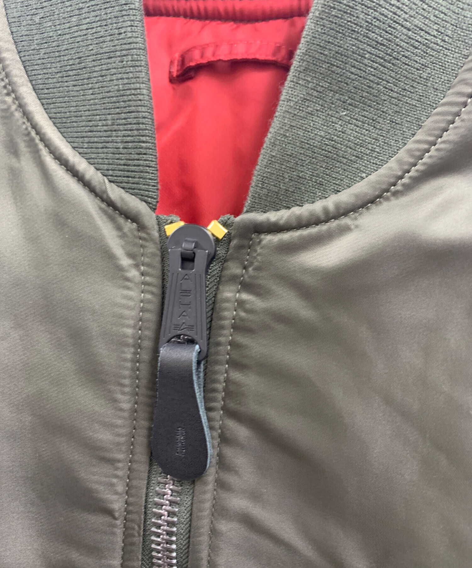 中古・古着通販】ALPHA (アルファ) MA-1ジャケット カーキ×レッド