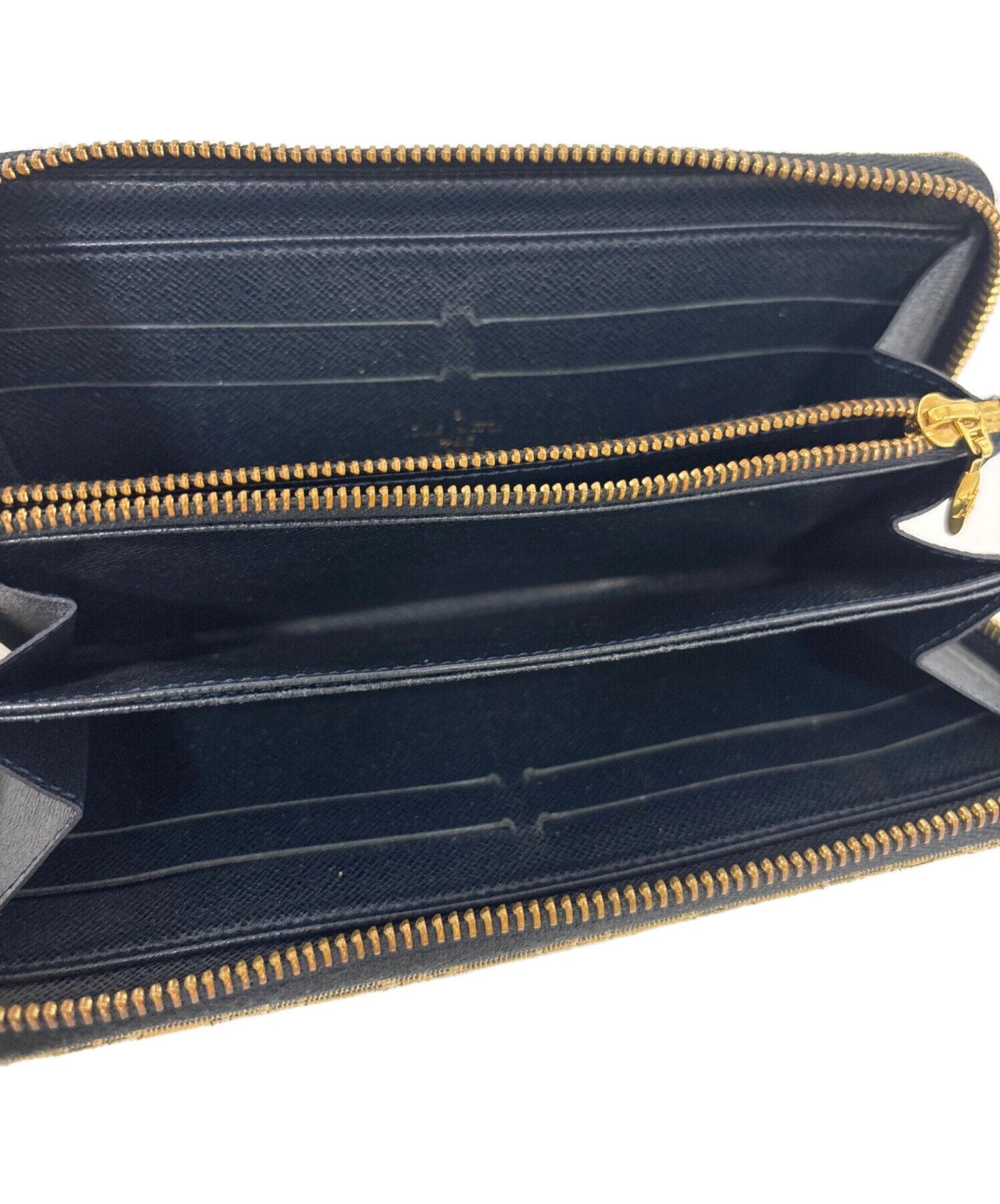 LOUIS VUITTON ルイヴィトン/ジッピーウォレット/エピ/フーシャ/M60305/MI0***/ルイ・ヴィトン/BCランク/71【中古】 LOUIS VUITTON ルイヴィトン エピ ジッピー ウオレット フューシャ 長
