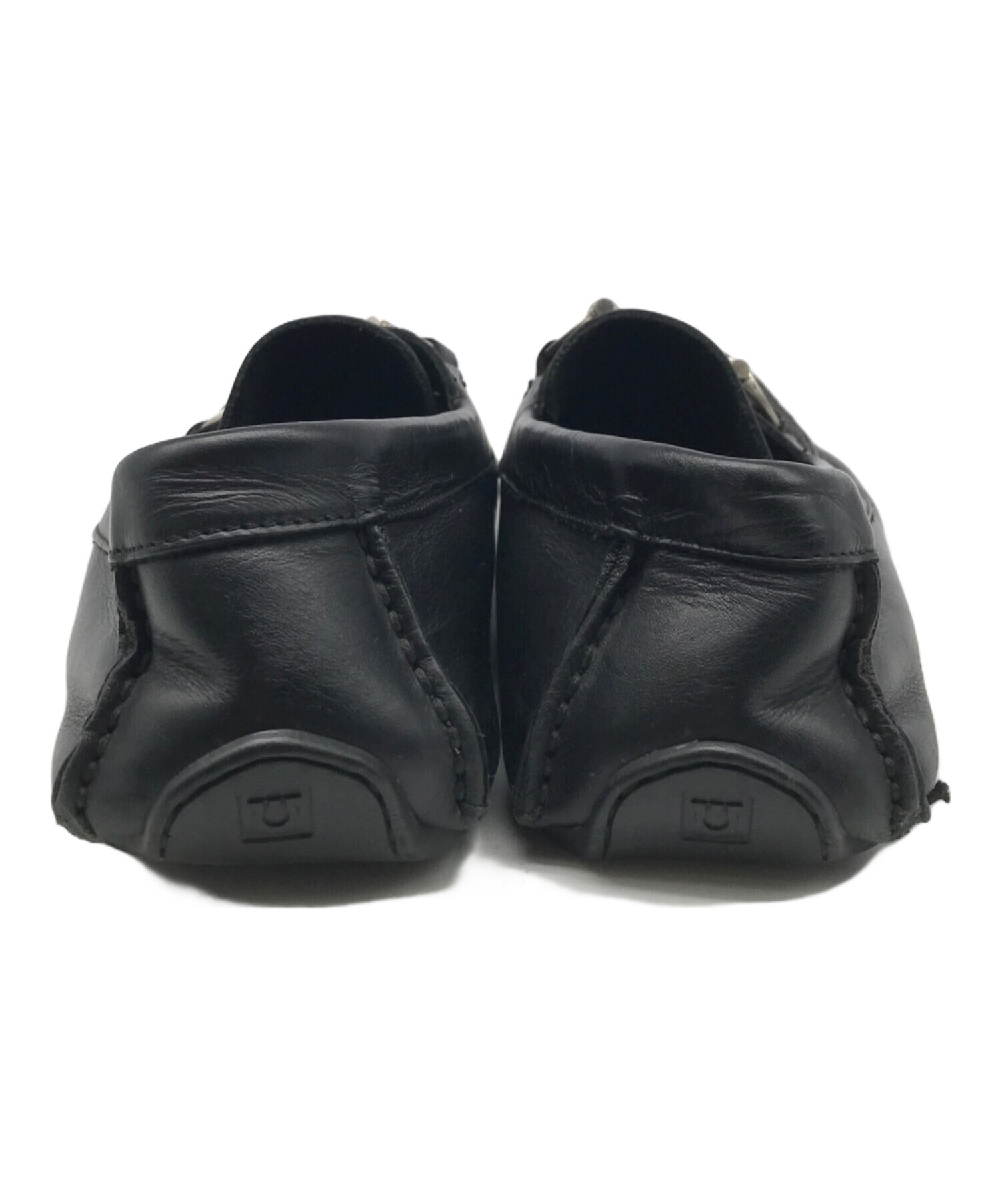 サルヴァトーレ フェラガモ ドライビングシューズ ローファー 未使用に近い サルヴァトーレ フェラガモ ドライビングシューズ ローファー 未使用に