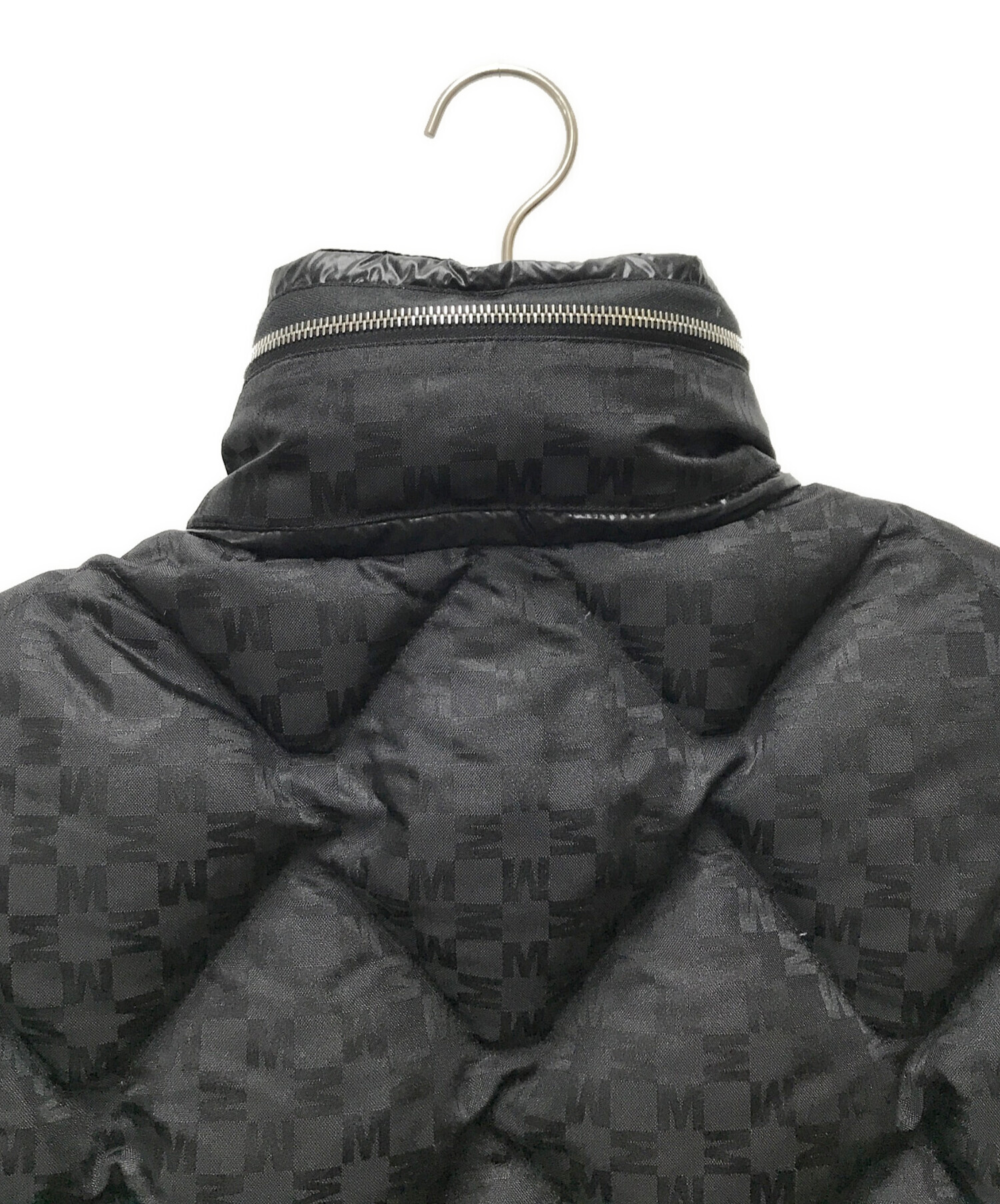 モンクレール　ハーフジップベスト　未使用 MONCLER (モンクレール) ハーフジップ ボーダー ニット