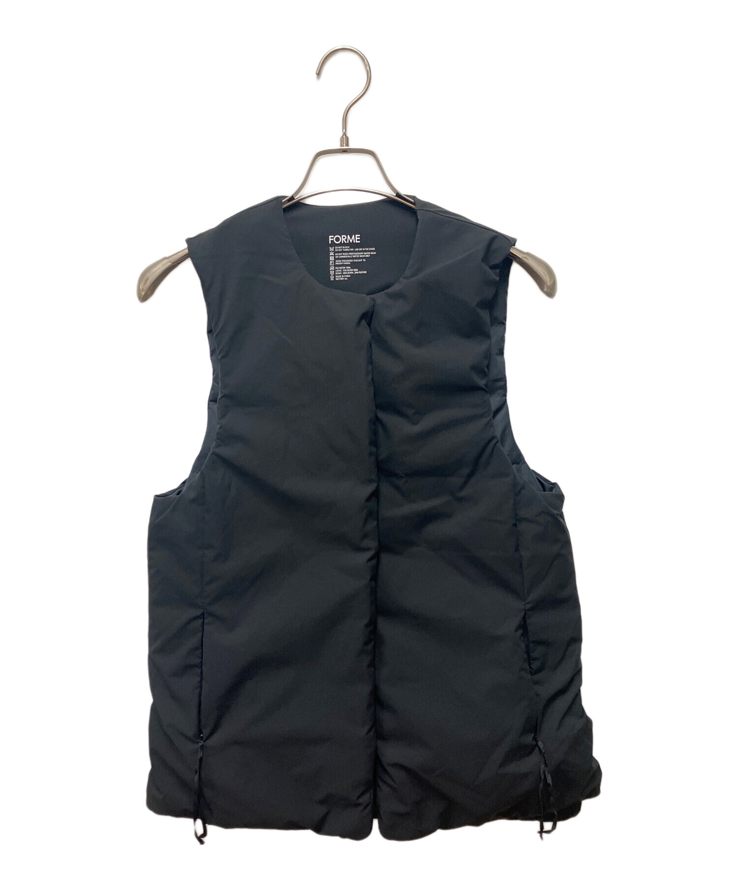 FORME ブラック ダウンベスト 中古・古着通販】forme (フォルメ) ダウンベスト ブラック サイズ:F