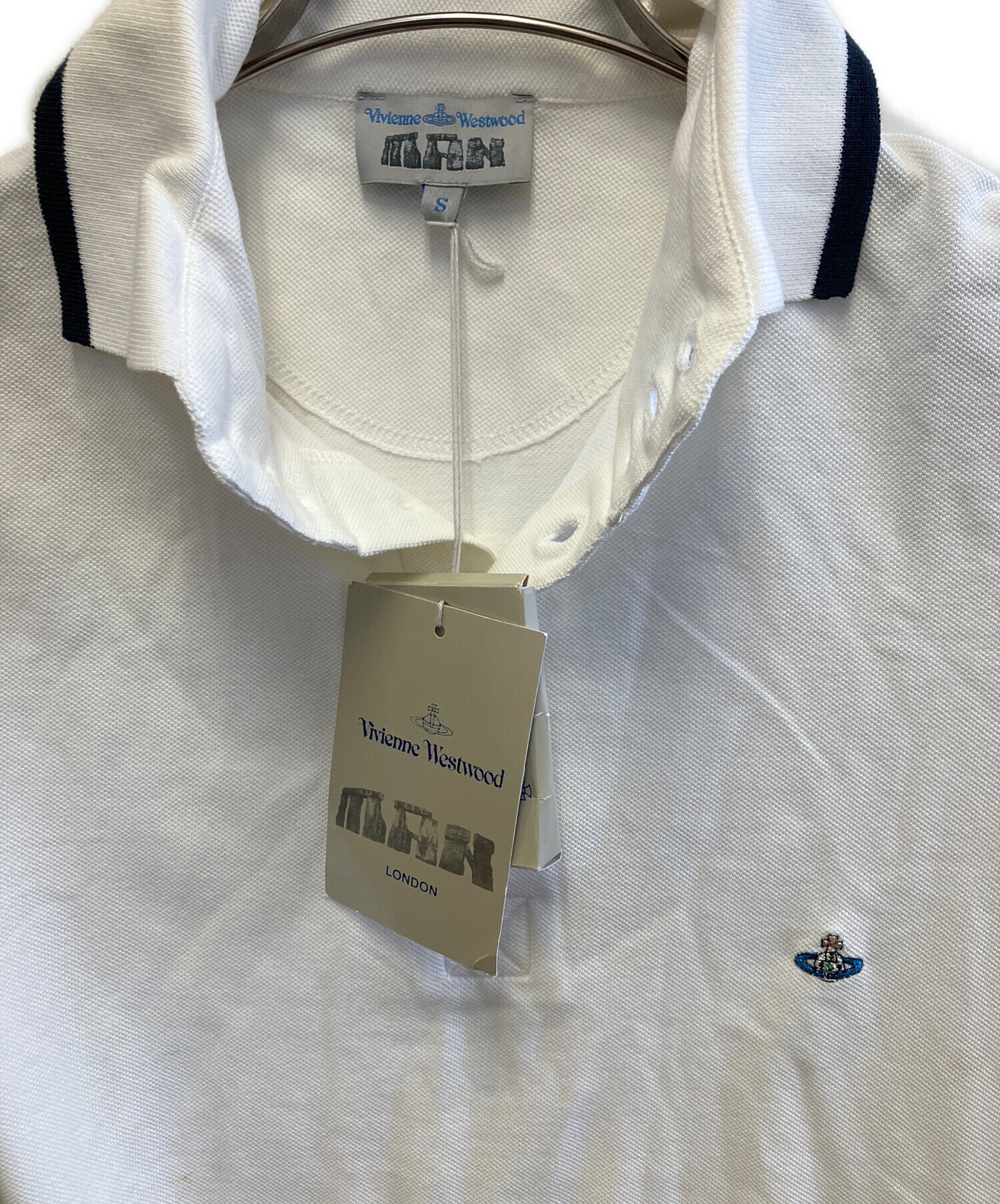 Vivienne Westwood ポロシャツ　ホワイト Vivienne Westwood ポロシャツ - 白 | 2H01000FJ0009A401