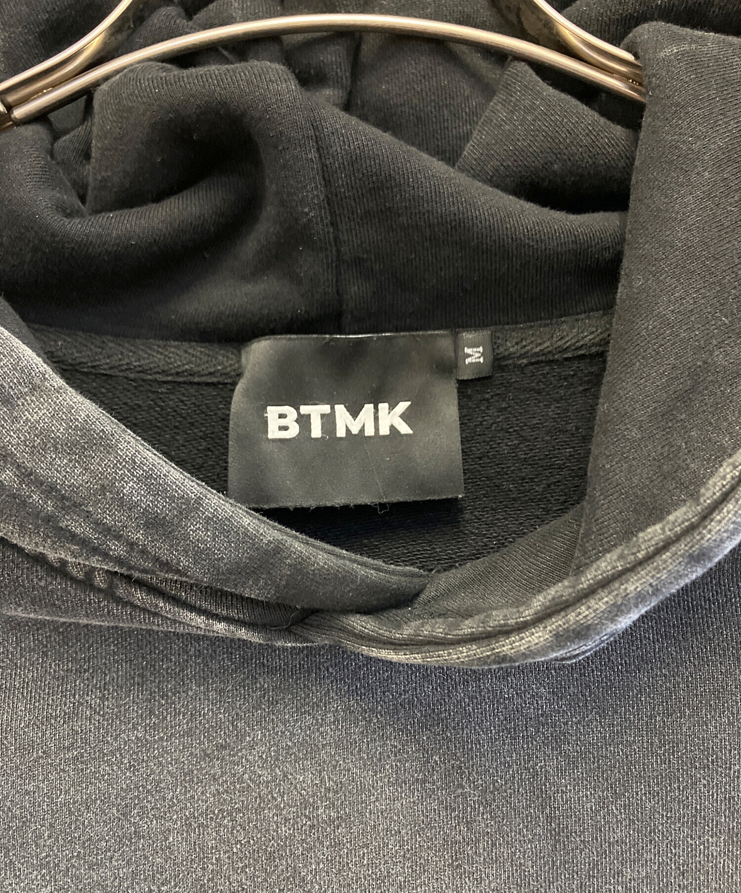 中古・古着通販】btmk (ビーティーエムケー) プルオーバーパーカー 