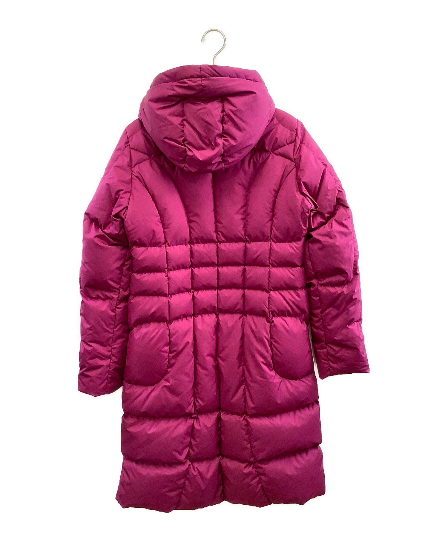 Patagonia フード付き中綿コート 2T ピンク 中古・古着通販】Patagonia (パタゴニア) ダウンコート ショッキング