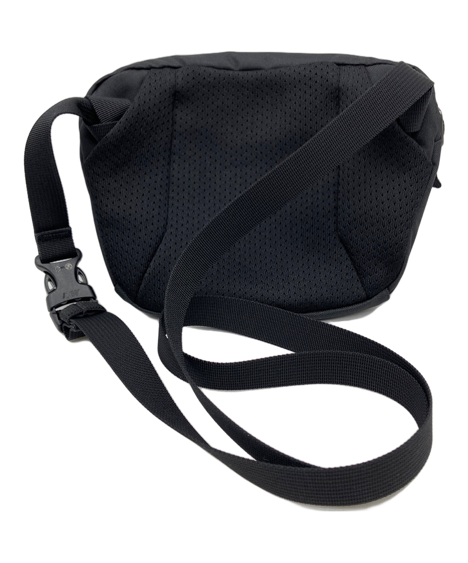 Arc'teryx ウエストポーチ　中古 中古・古着通販】ARC'TERYX (アークテリクス) ウエストポーチ ブラック