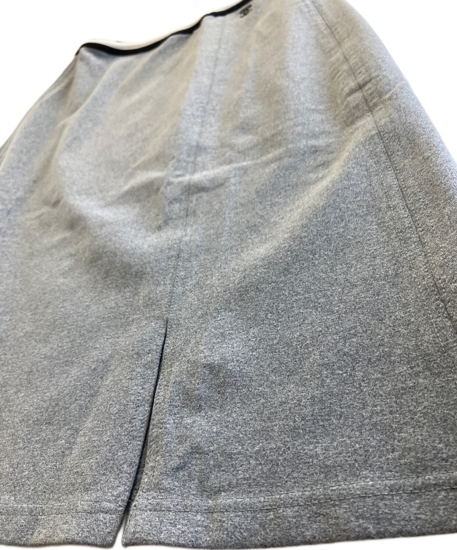 CHANEL シャネル　スリットスカート　グレー 中古・古着通販】CHANEL (シャネル) スカート グレー サイズ:36