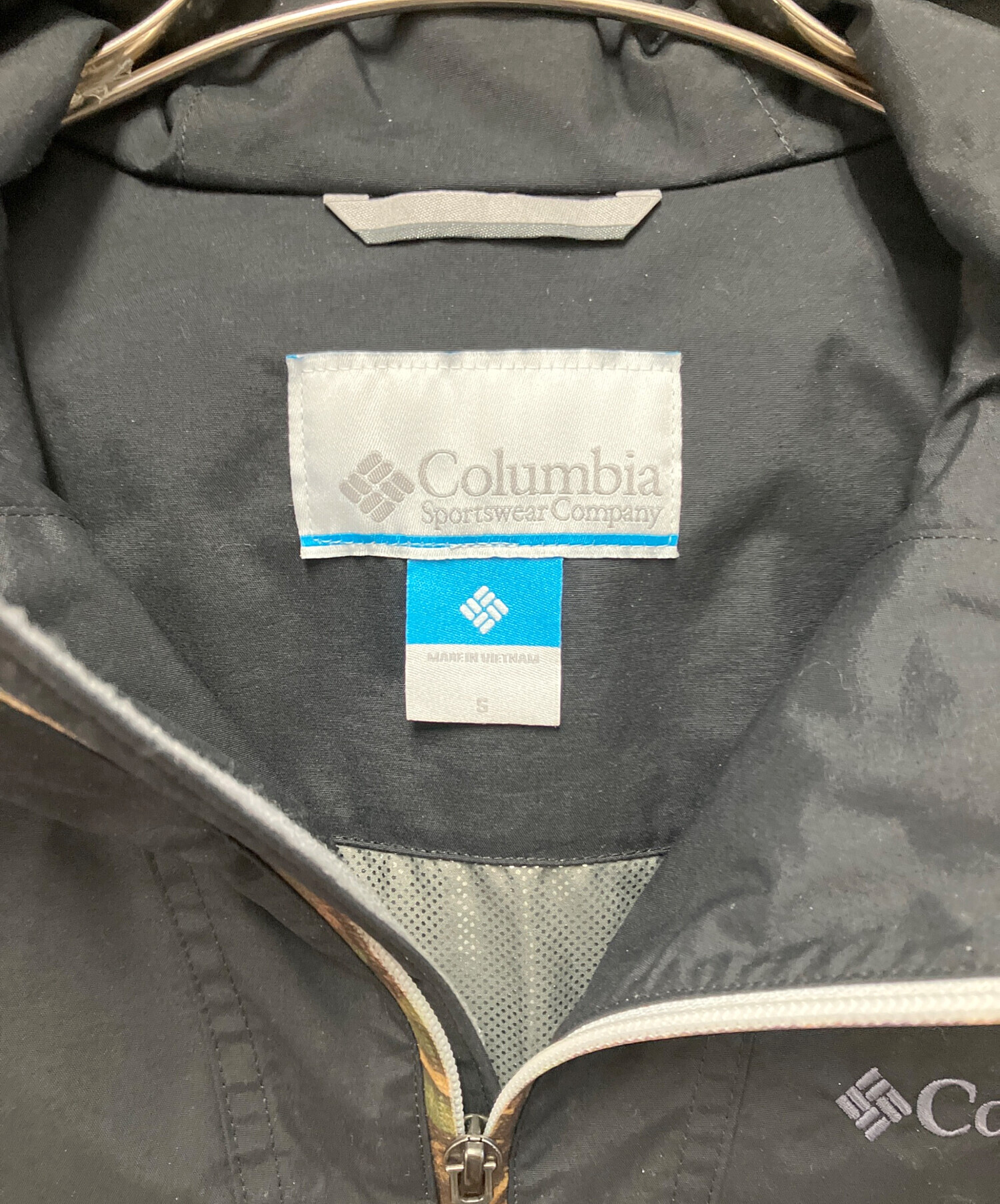 中古・古着通販】Columbia (コロンビア) マウンテンパーカー ブラック 