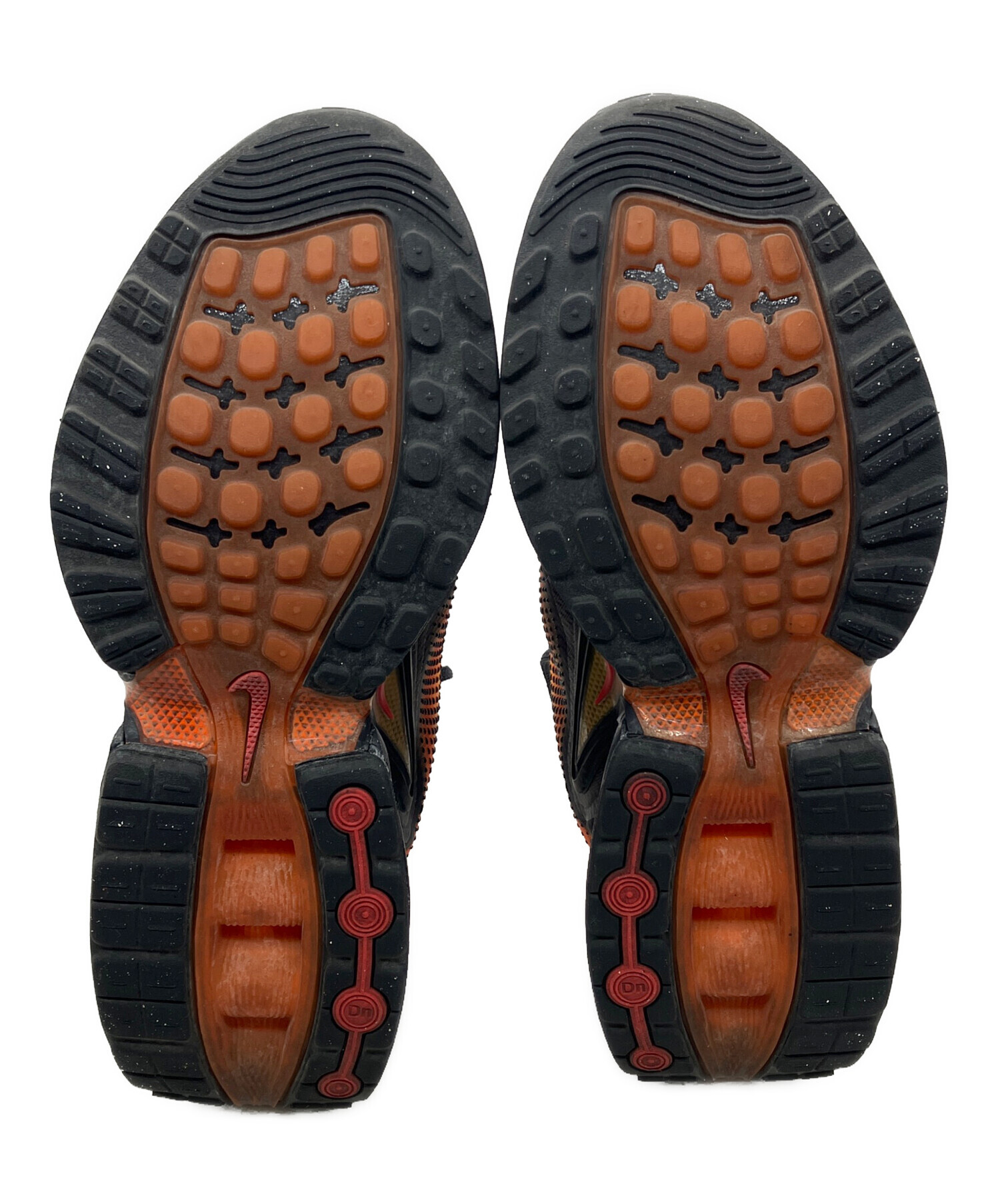 希少　 スニーカー オレンジ ブラック 中古・古着通販】NIKE (ナイキ) スニーカー ブラック×オレンジ サイズ