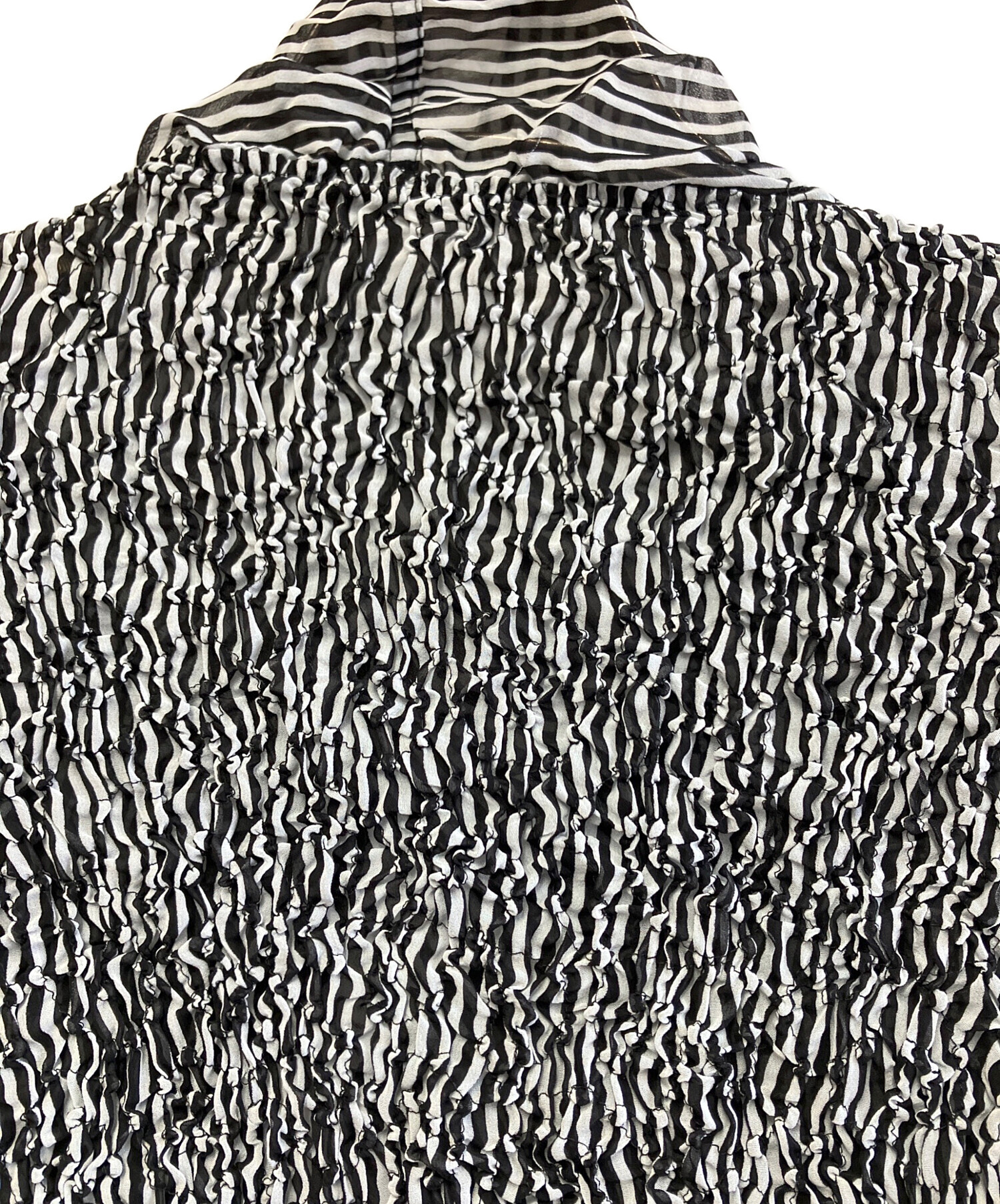 中古・古着通販】ISSEY MIYAKE FETE (イッセイミヤケフェット) 薄手