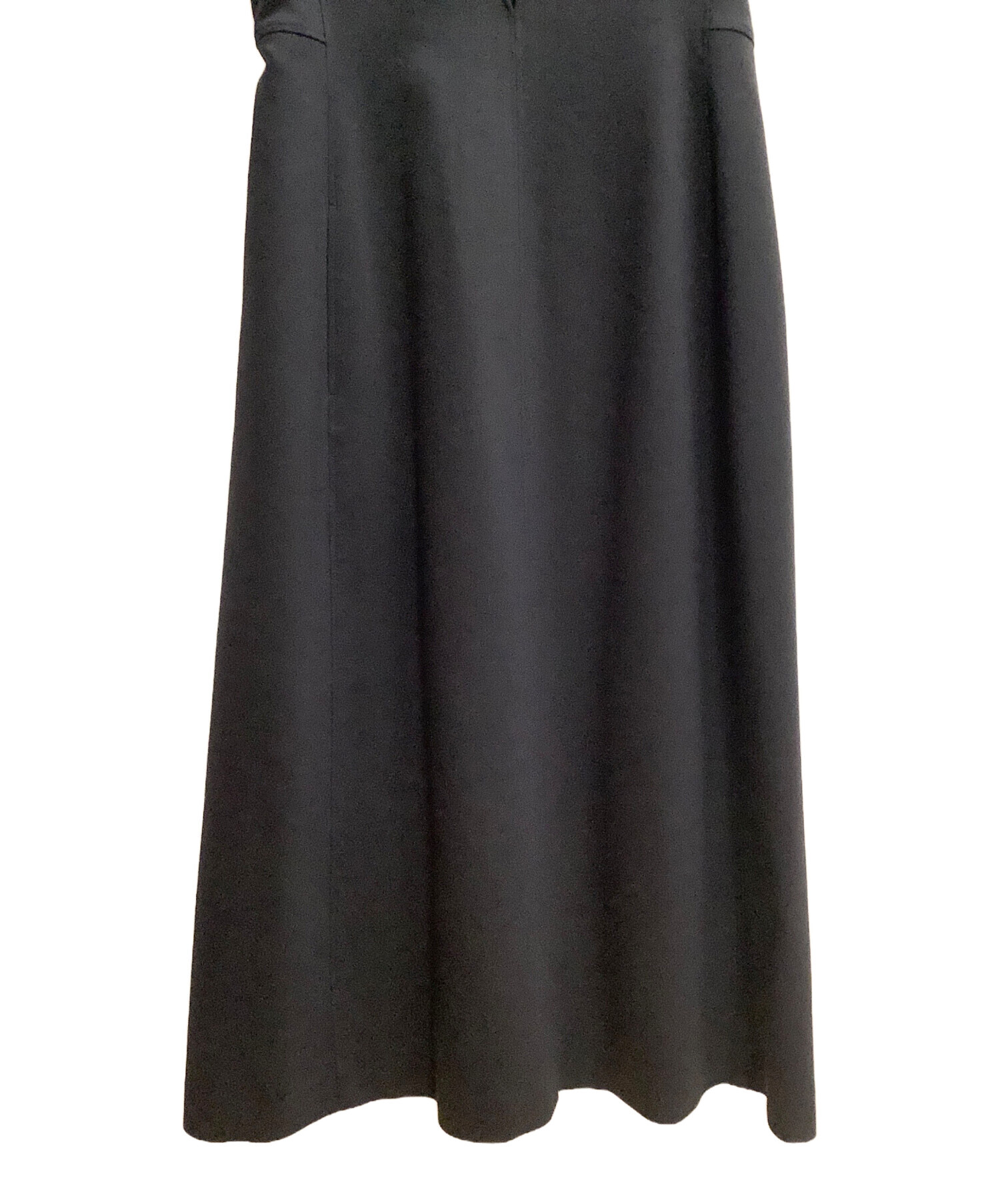 新品未使用 LOHEN ローヘン バックフォルムロングワンピース 黒 中古・古着通販】LOHEN (ローヘン) ノースリーブスイッチV