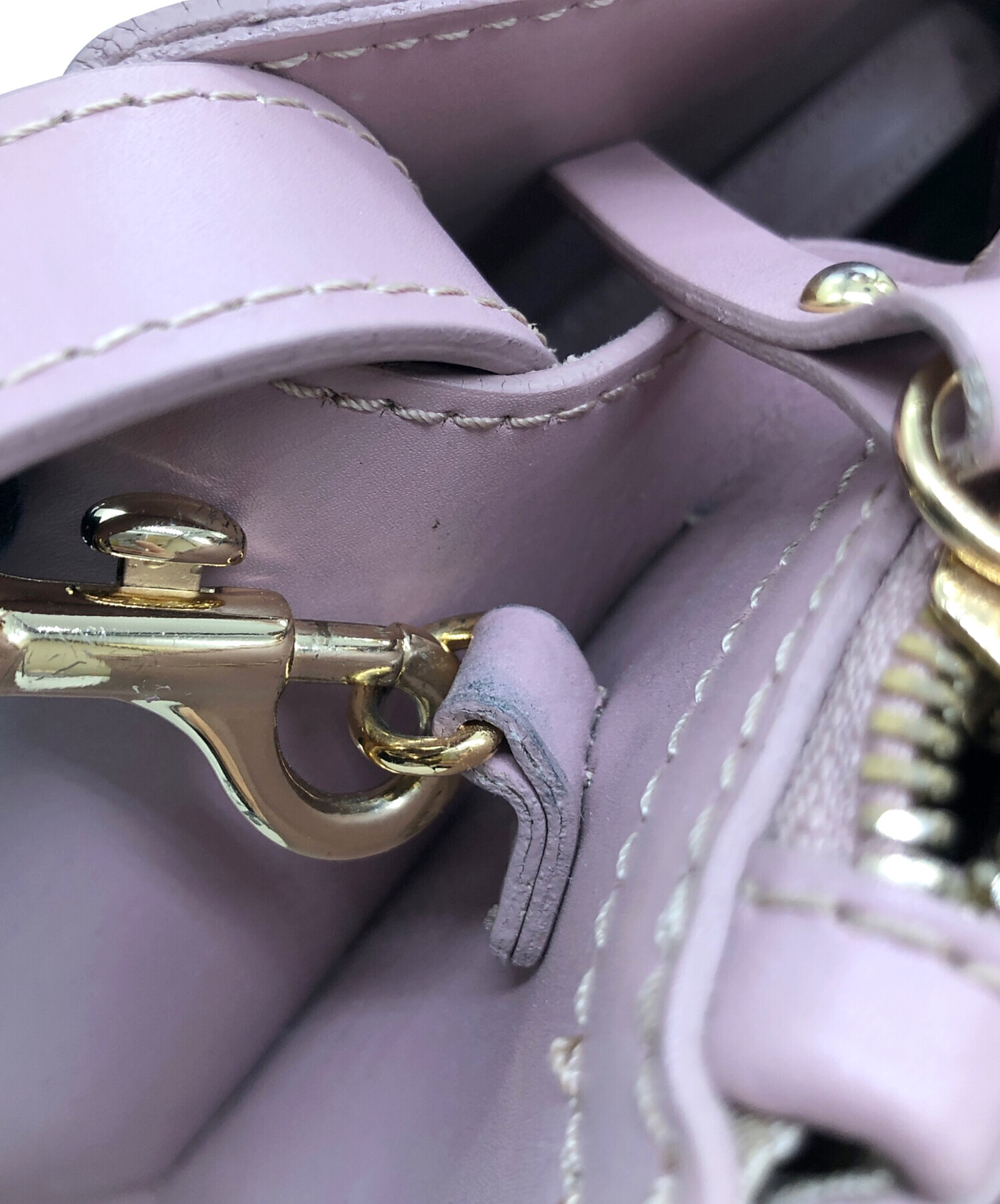 未使用級✨IACUCCI イアクッチ トゥモローランド　ショルダーバッグ　紫色 未使用級✨IACUCCI イアクッチ トゥモローランド ショルダーバッグ