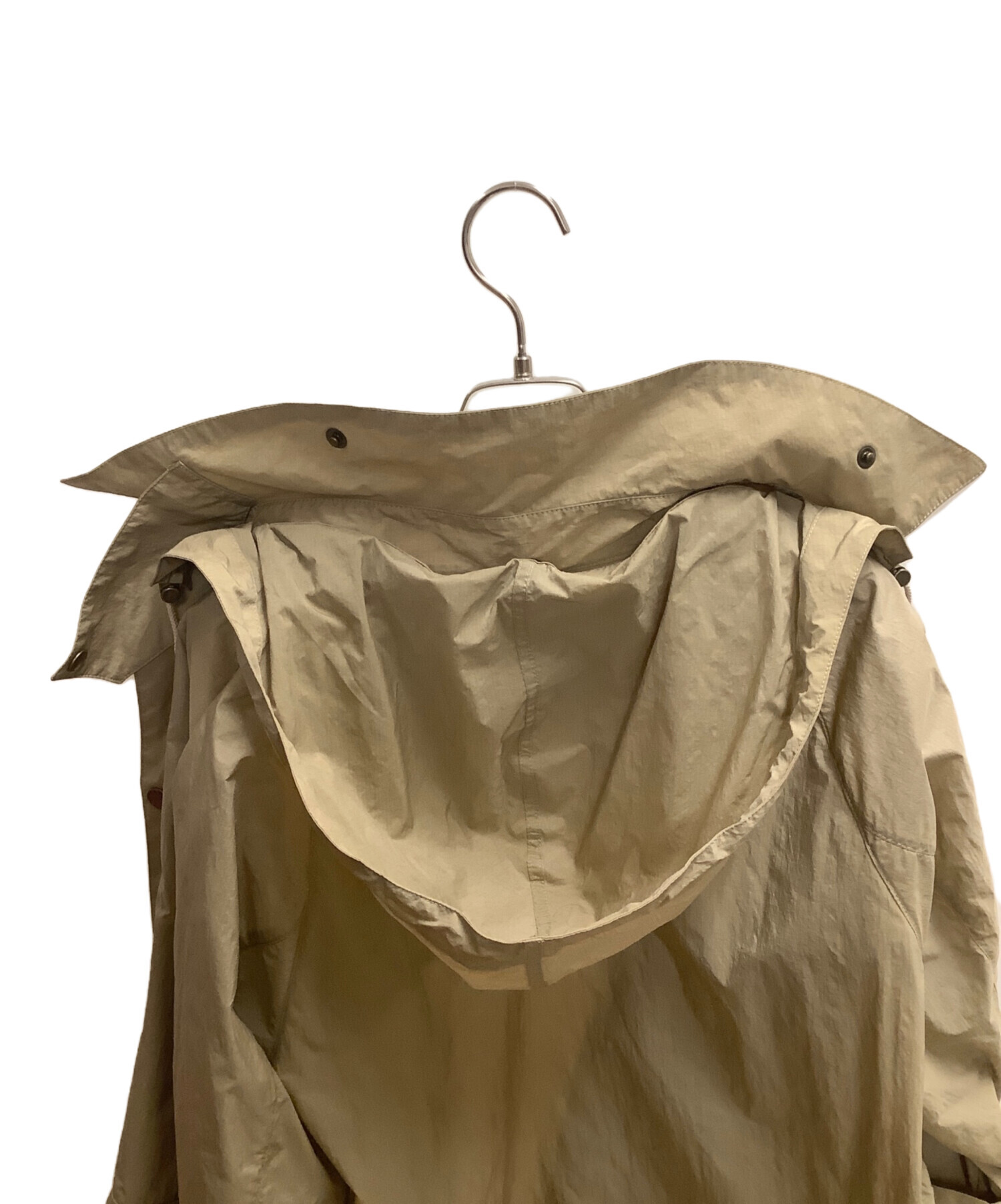 中古・古着通販】Barbour (バブアー) マウンテンパーカー ベージュ 中古・古着通販】Barbour (バブアー) マウンテンパーカー ベージュ