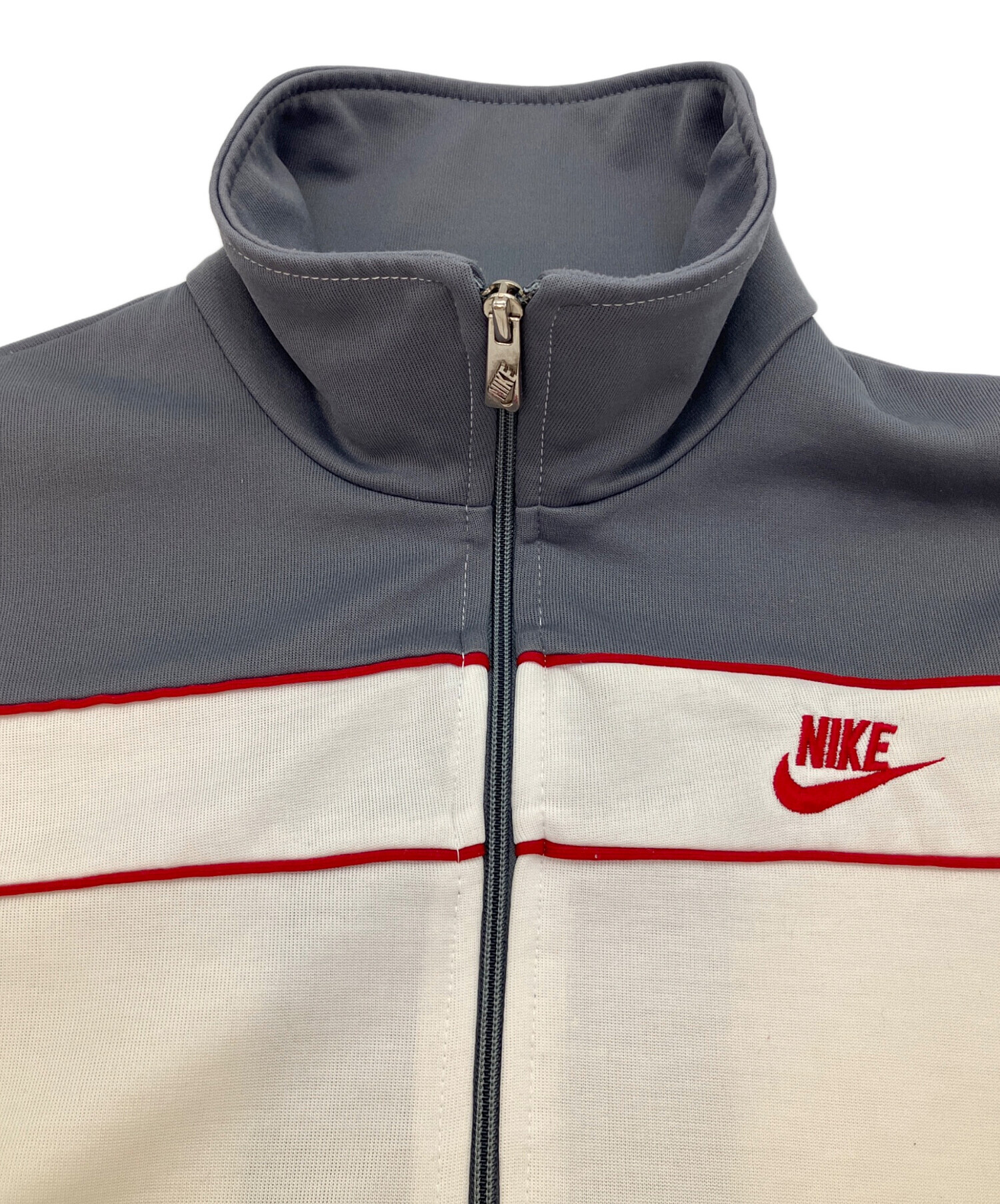 ￼ 0044 NIKE トラックジャケット クロップド丈 銀タグ サイズM　古着 0044 NIKE トラックジャケット クロップド丈 銀タグ サイズM