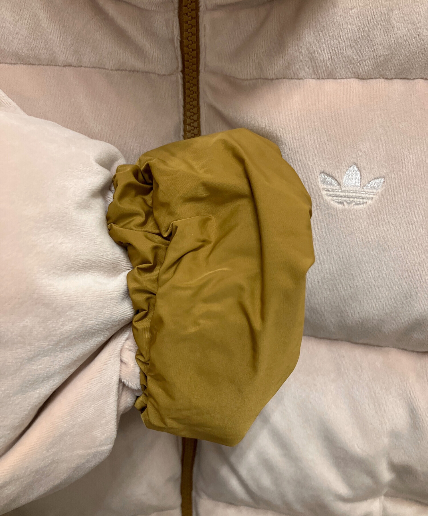 中古・古着通販】adidas (アディダス) W JKT DOWN REV ベージュ サイズ 