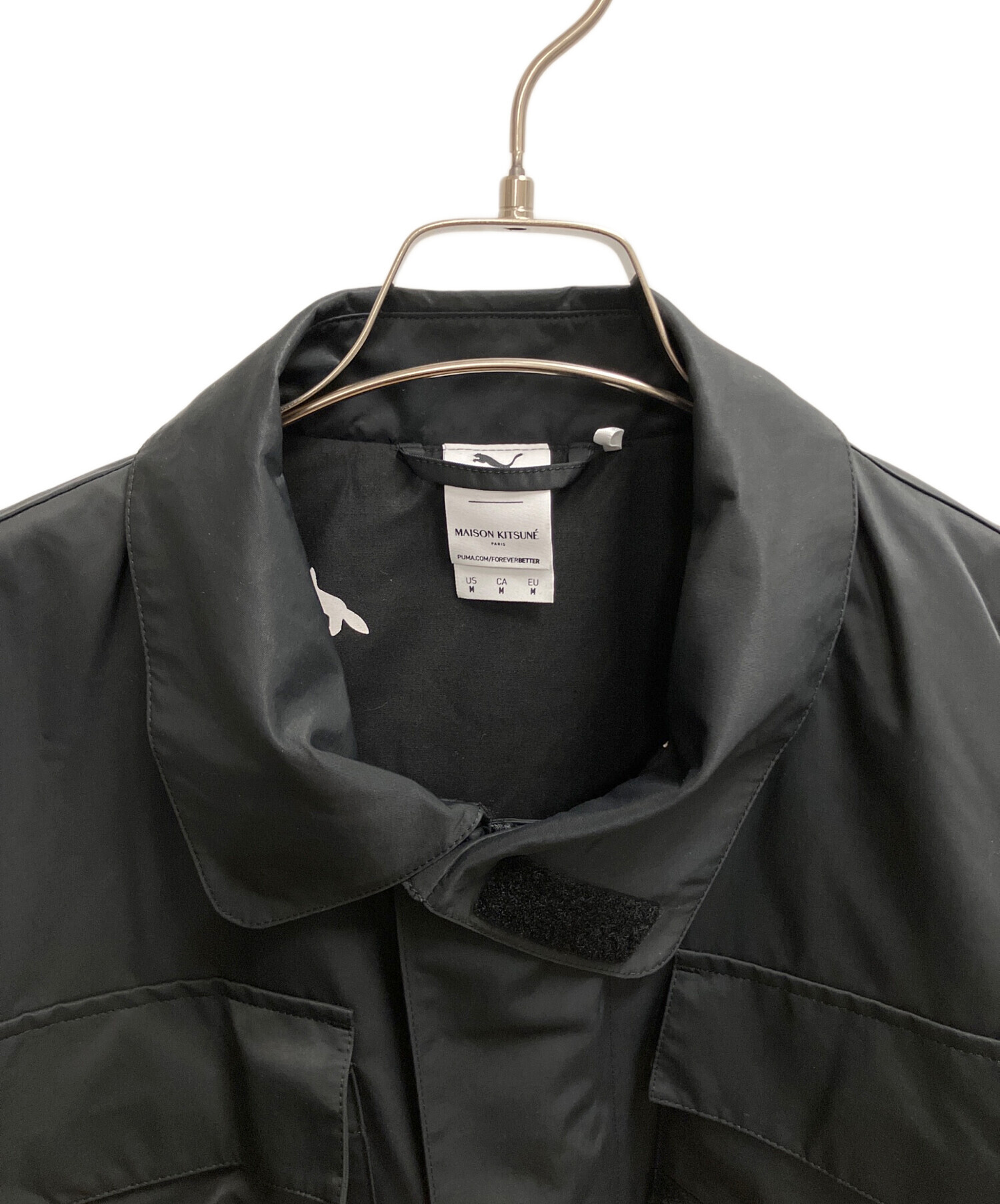 【美品】PUMA MAISON KITSUNÉ 黒 ナイロンジャケット M 新品同様 メゾンキツネ プーマ コラボ 2021年 アノラック