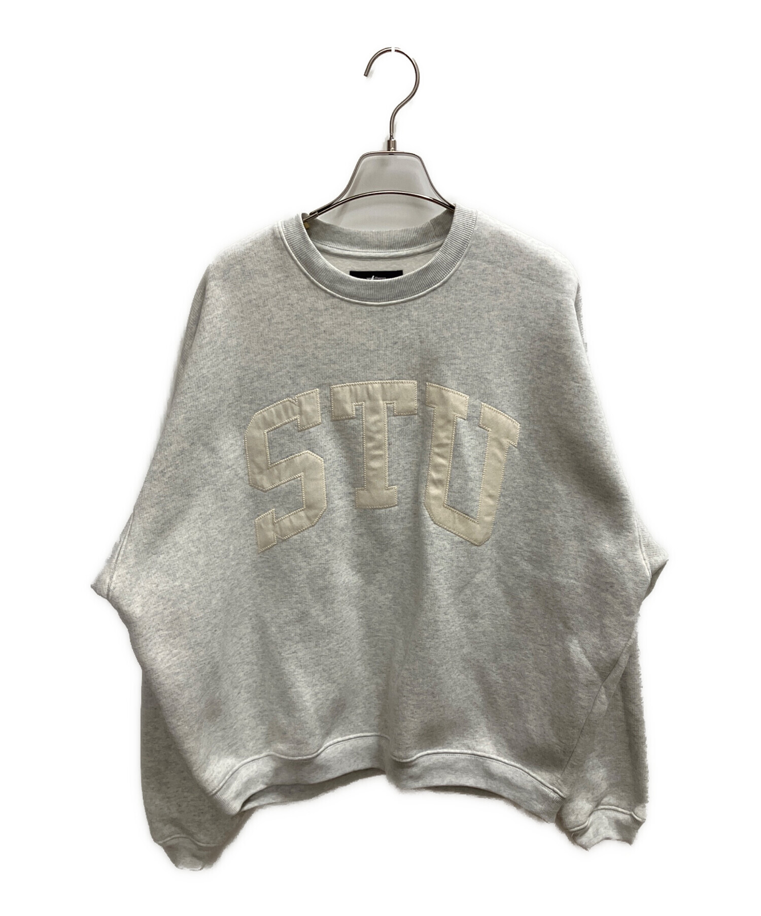 中古・古着通販】stussy (ステューシー) STU Applique Crew カレッジ