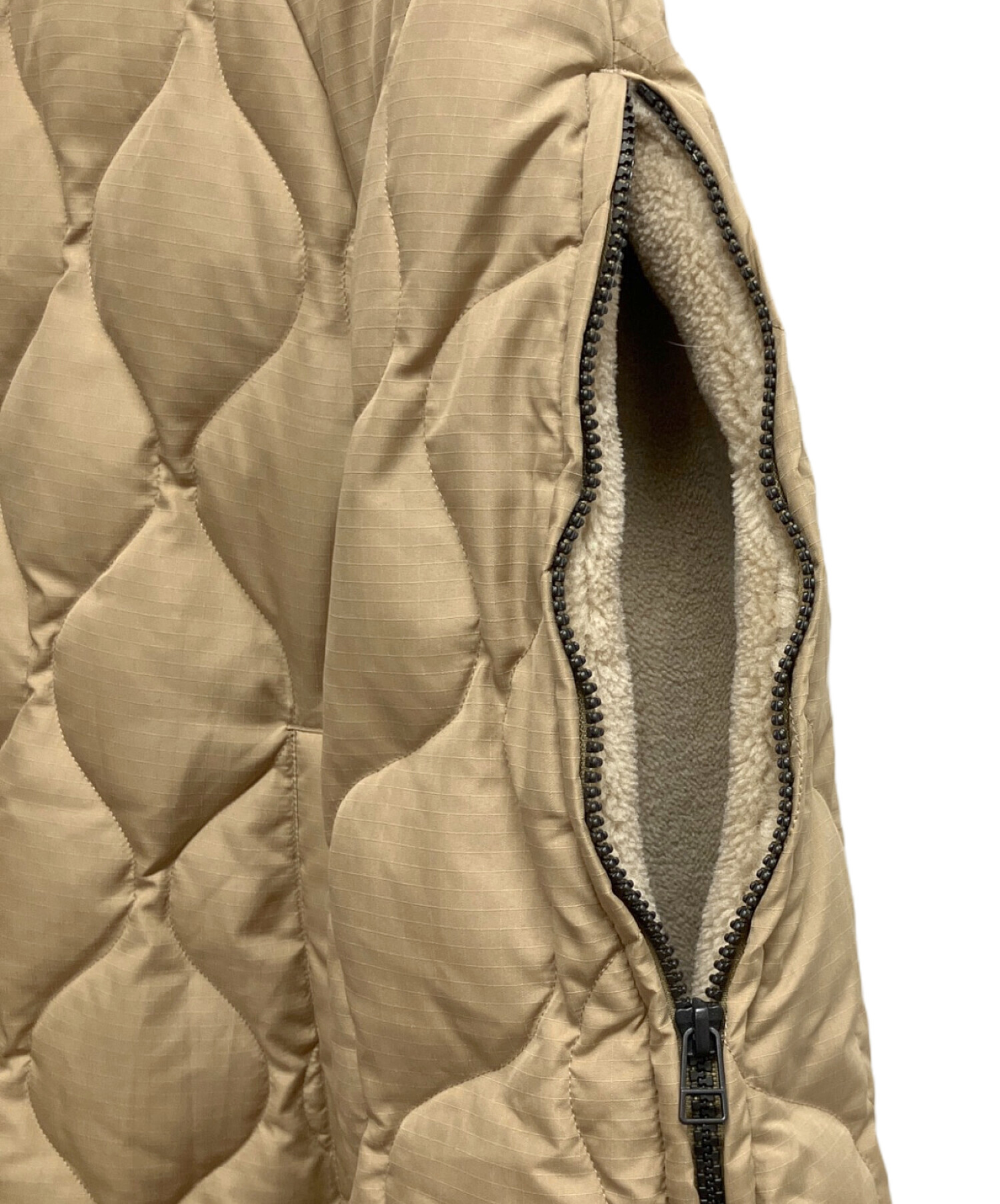 中古・古着通販】TAION (タイオン) ミリタリー ダウンケープ ベージュ