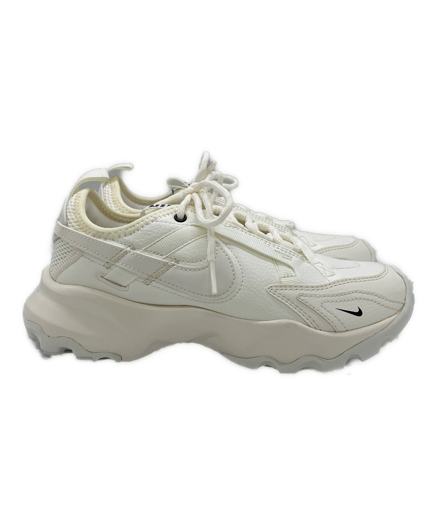 中古・古着通販】NIKE (ナイキ) TC 7900 ホワイト サイズ:SIZE 23cm 未