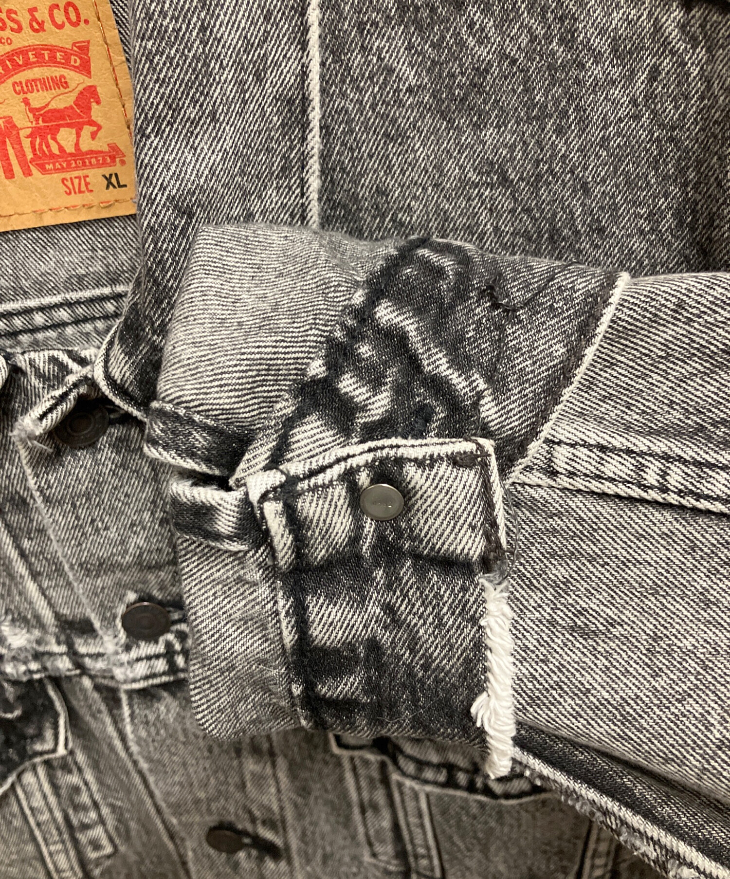 中古・古着通販】LEVI'S (リーバイス) デニムジャケット グレー サイズ