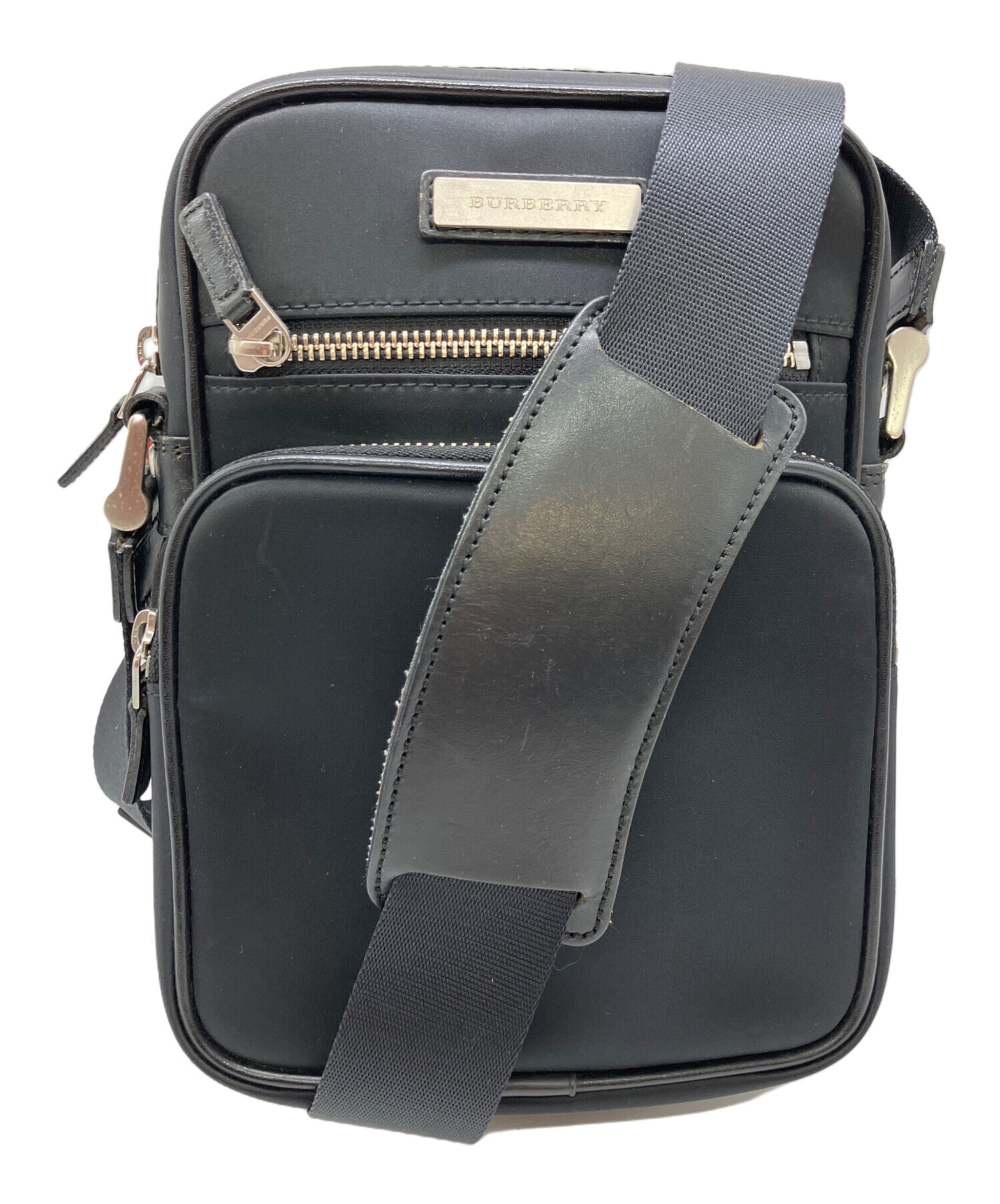 BURBERRY ショルダーバッグ 中古・古着通販】BURBERRY (バーバリー) ショルダーバッグ ブラック