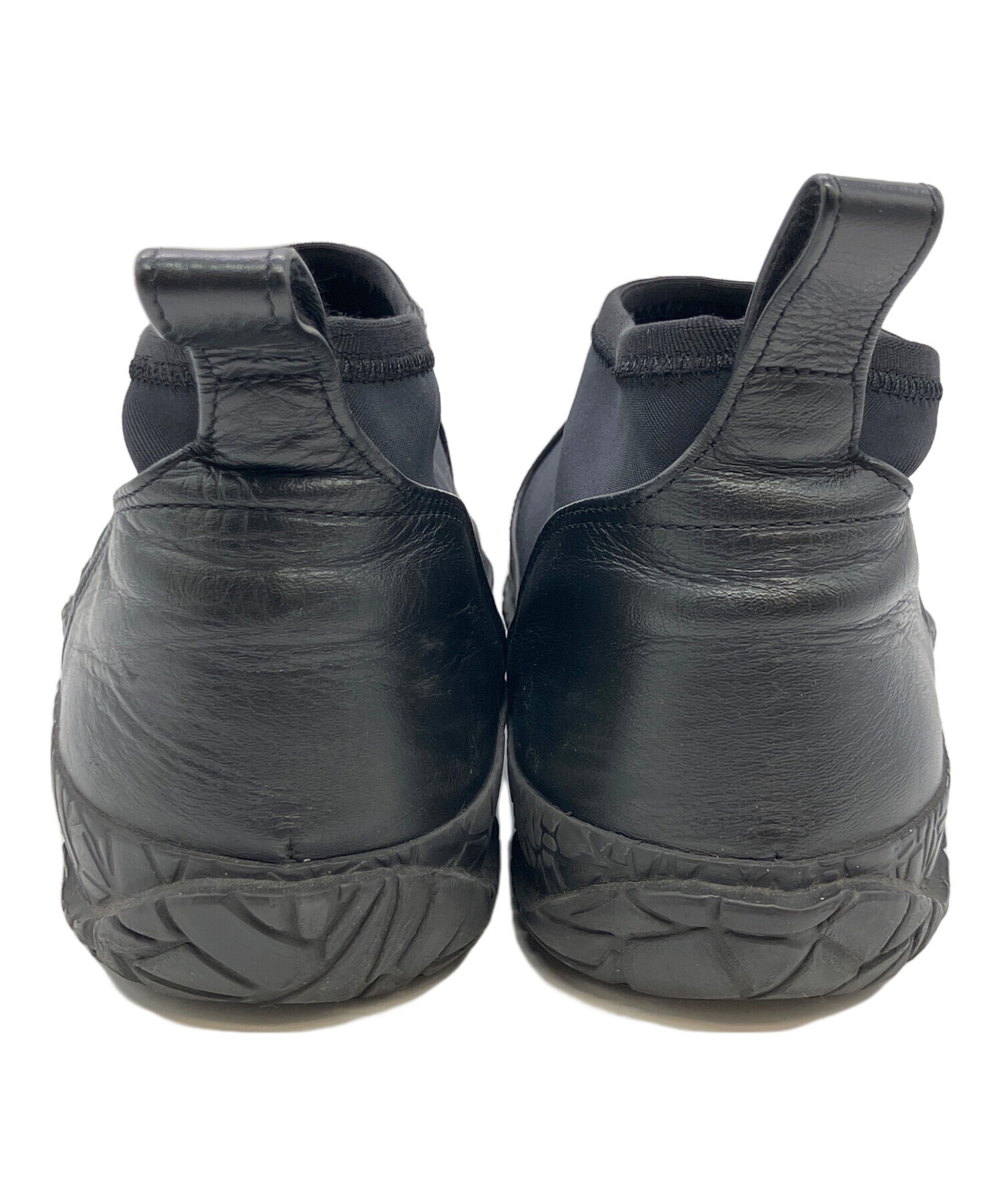 中古・古着通販】ISSEY MIYAKE (イッセイミヤケ) スリッポン ブラック