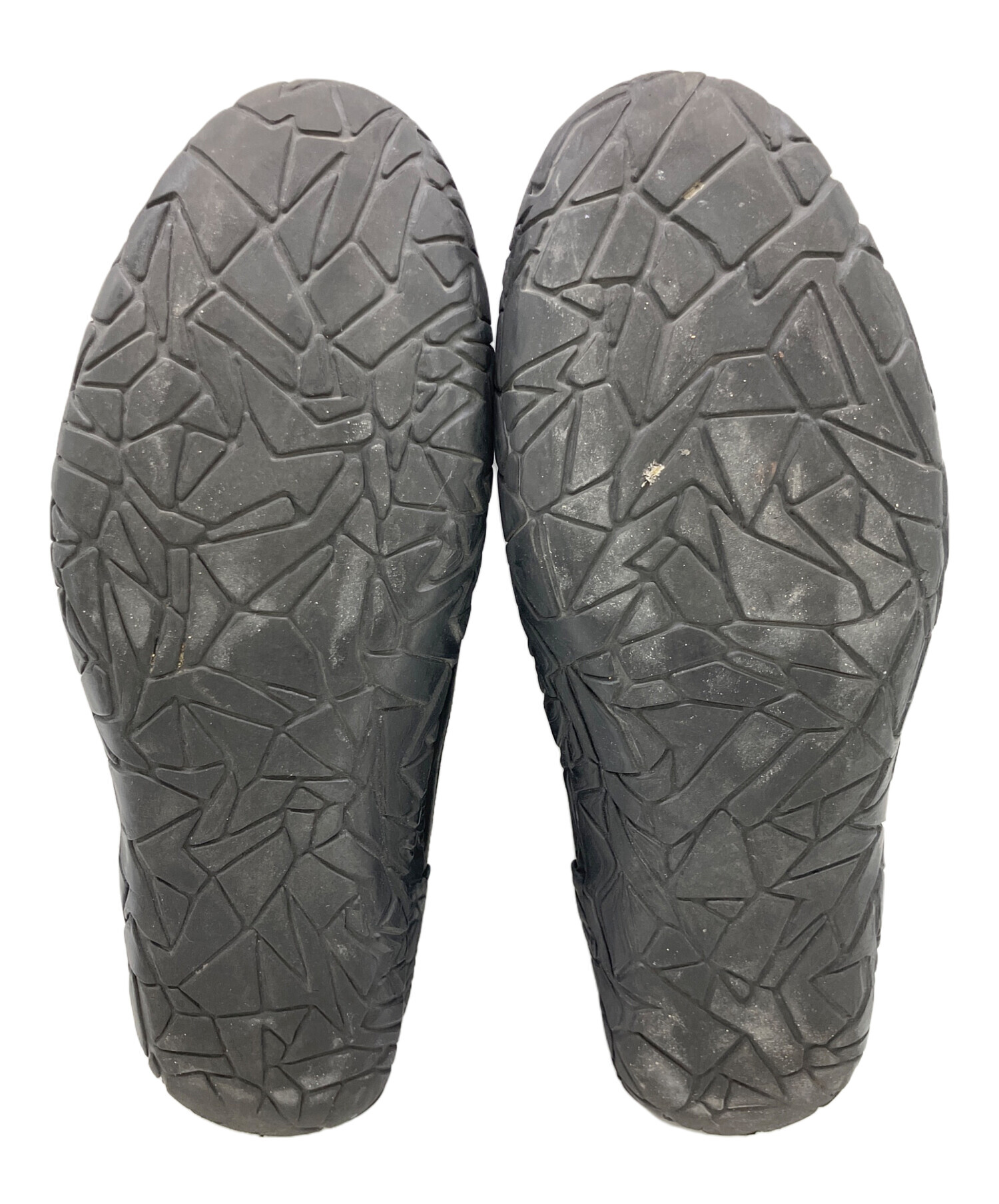 中古・古着通販】ISSEY MIYAKE (イッセイミヤケ) スリッポン ブラック