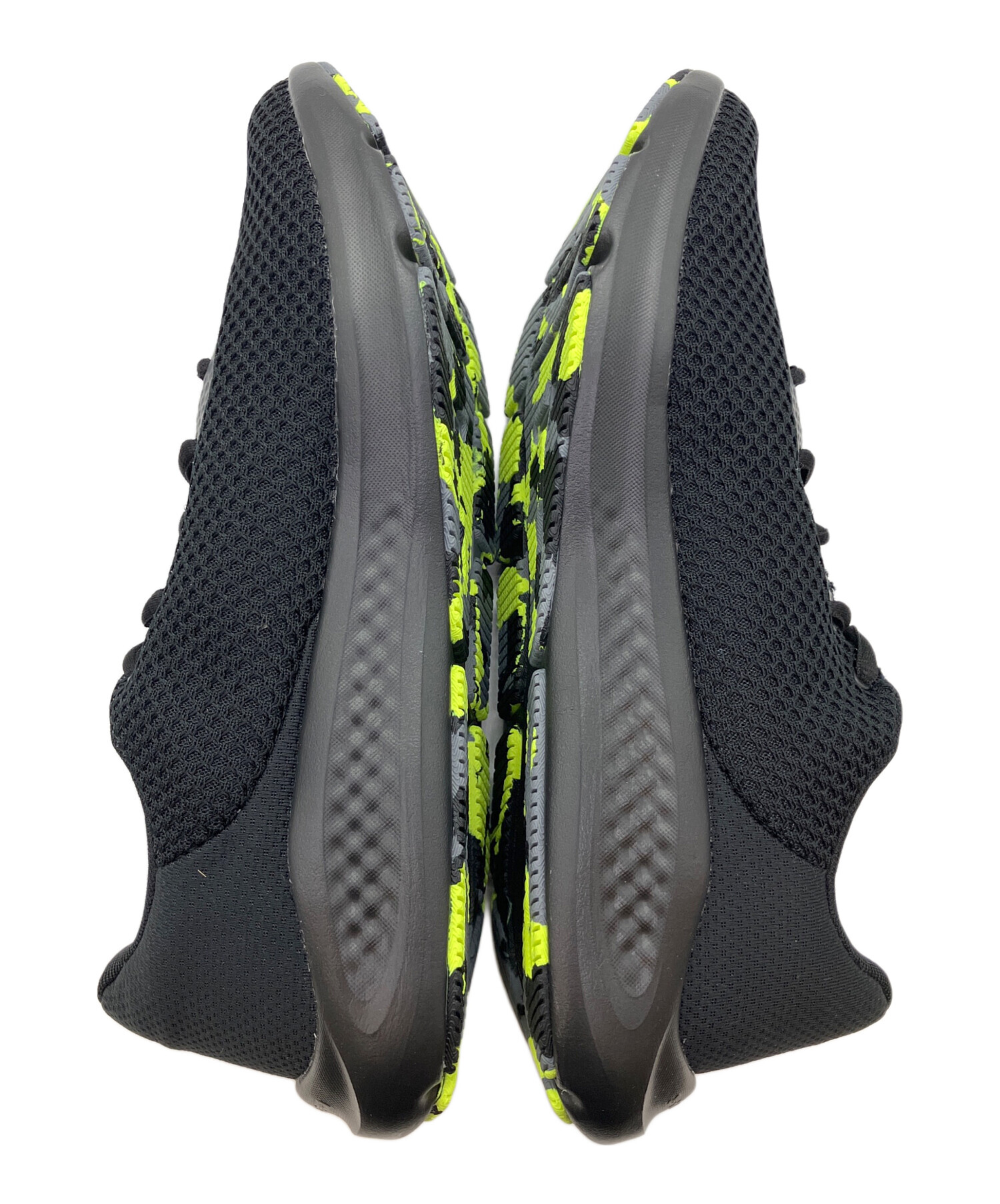 中古・古着通販】UNDER ARMOUR (アンダーアーマー) Charged Pursuit 3