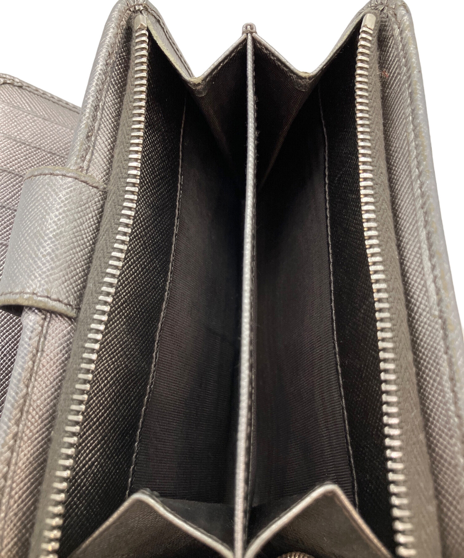中古・古着通販】PRADA (プラダ) 2つ折り財布 シルバー｜ブランド