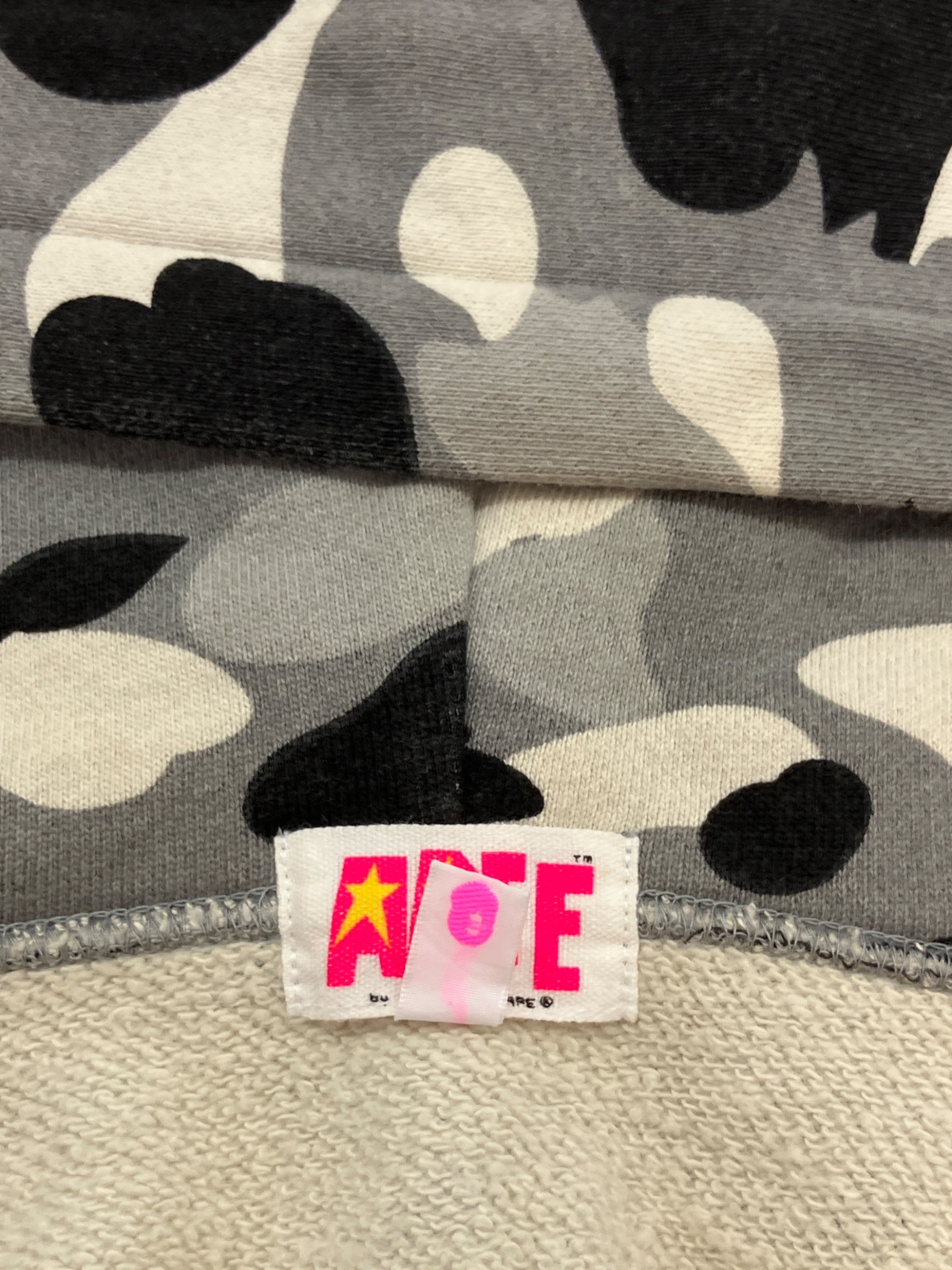 中古・古着通販】A BATHING APE (アベイシングエイプ) フーディー