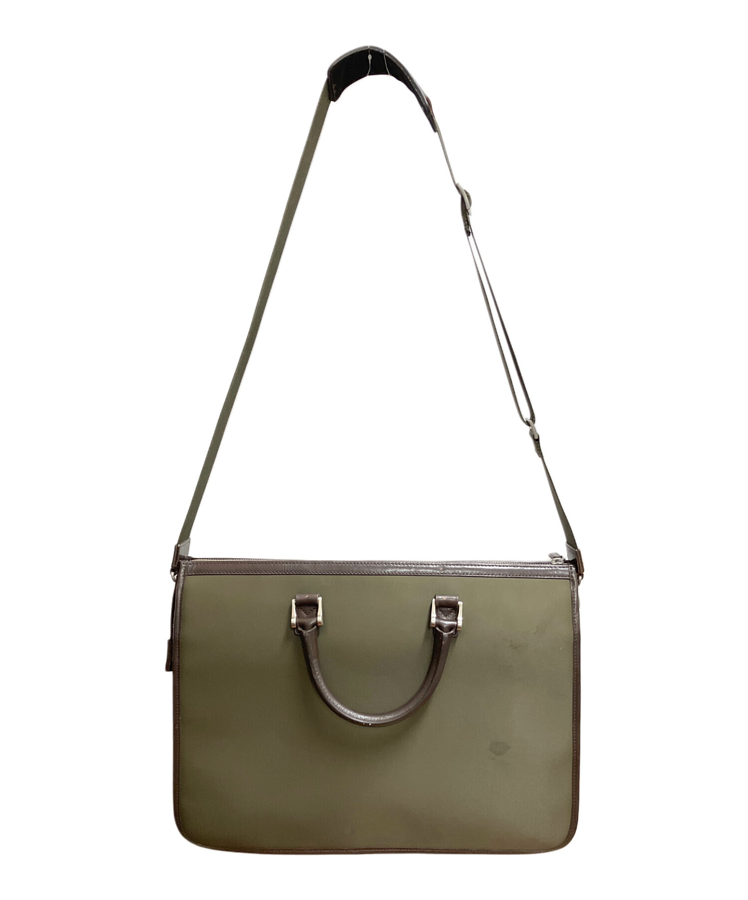 値下げしました。BURBERRYビジネスバッグ 使用数回の美品 中古・古着通販】BURBERRY (バーバリー) ビジネスバッグ カーキ