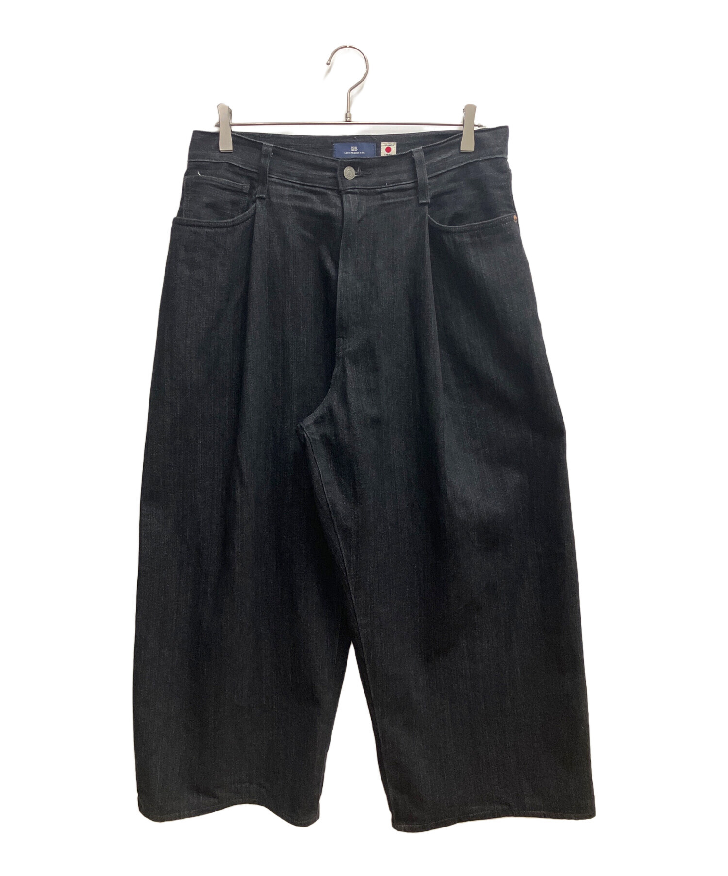 中古・古着通販】LEVI'S (リーバイス) CROP デニムパンツ ブラック