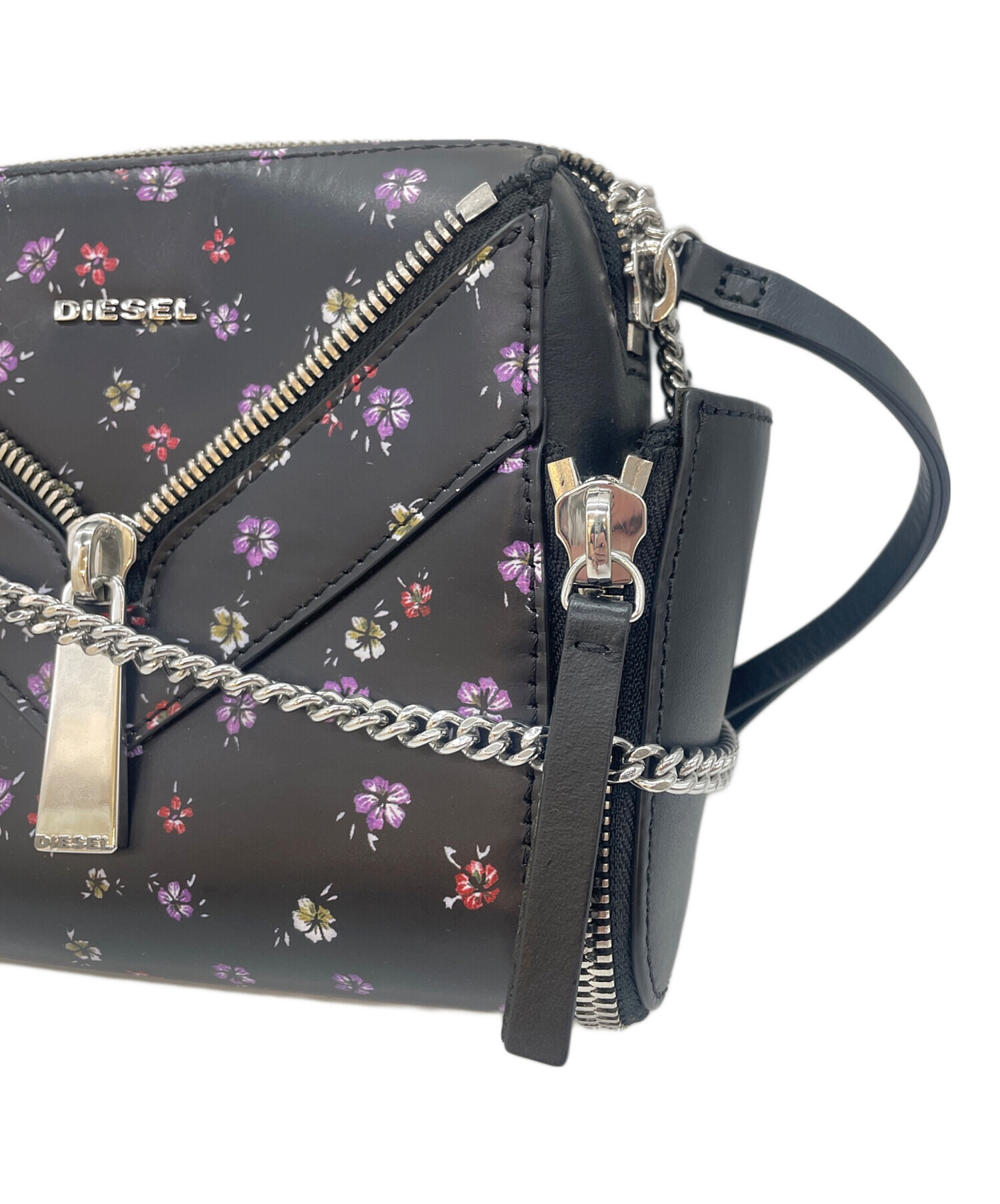 DIESEL 2WAY バッグ 中古・古着通販】DIESEL (ディーゼル) V字ジッパー 2WAYバッグ